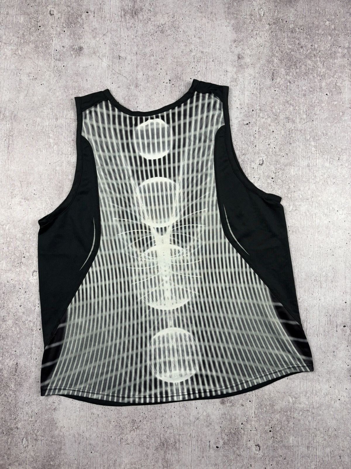 Nike Nike vintage tank top size XL Size US XL / EU 56 / 4 - 2 Thumbnail