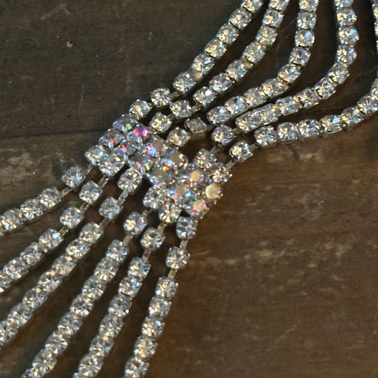 Other Silver tone crystal draped bib necklace Size ONE SIZE - 4 Thumbnail