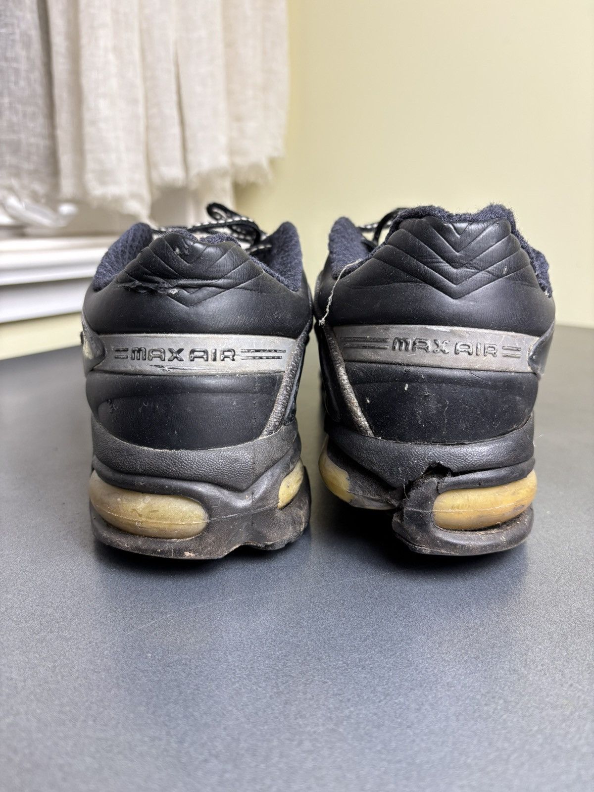 Nike × Vintage 2000 Nike Air Max Tailwind V Vintage Nike Sneakers 604190 9 Size US 9 / EU 42 - 7 Thumbnail