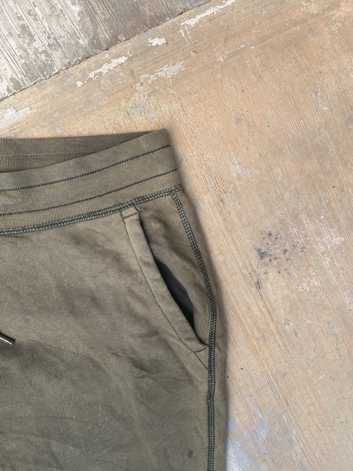 Japanese Brand × Uniqlo Uniqlo sun faded olive green joggers Size US 30 / EU 46 - 5 Thumbnail