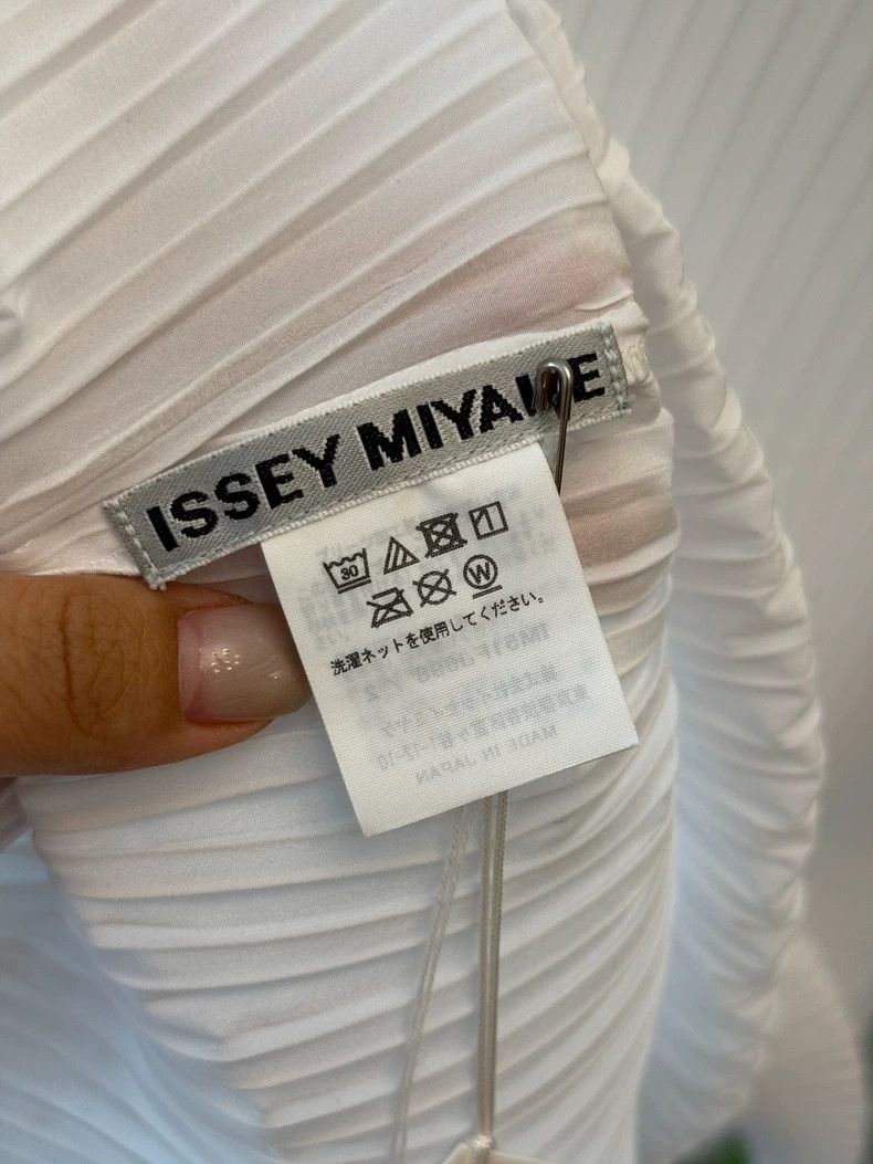 Issey Miyake Issey Miyake size:2 White twill short-sleeved shirt Size XS / US 0-2 / IT 36-38 - 3 Thumbnail