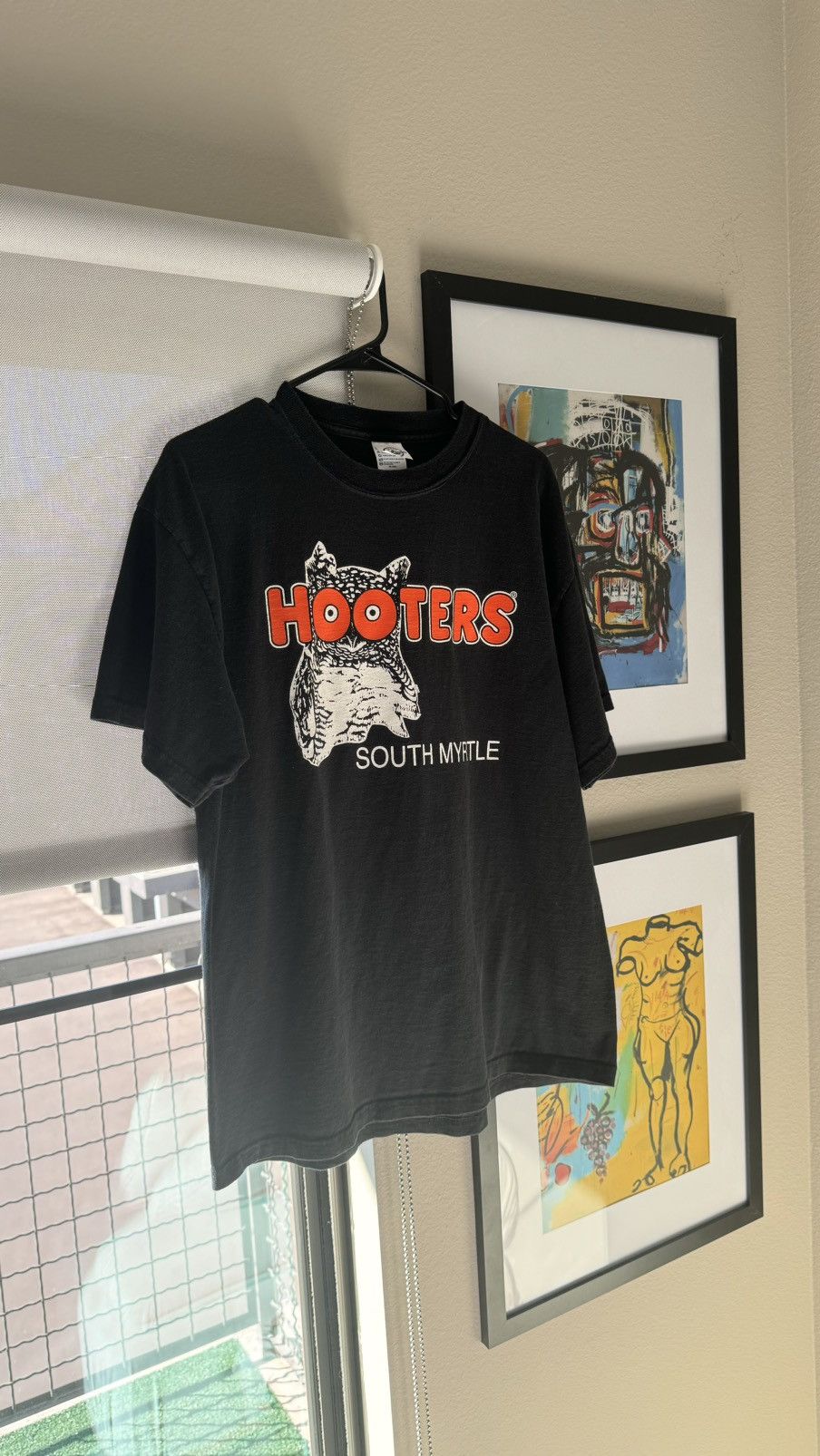 Gildan Hooters South Myrtle Tee Shirt Size US L / EU 52-54 / 3 - 1 Thumbnail