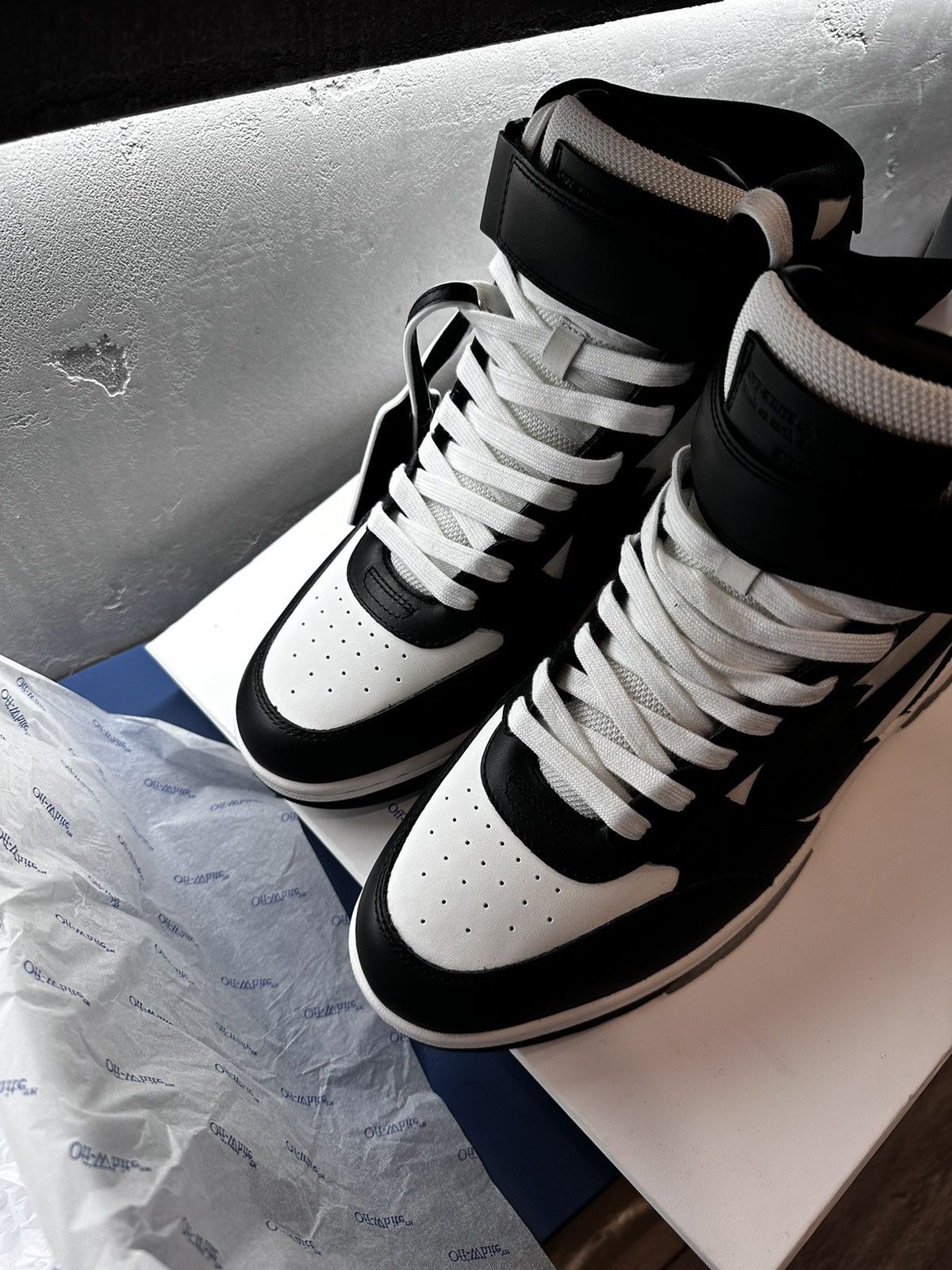 Off-White Off-White Out Of Office High Top Sneakers Size US 10 / EU 43 - 2 Thumbnail