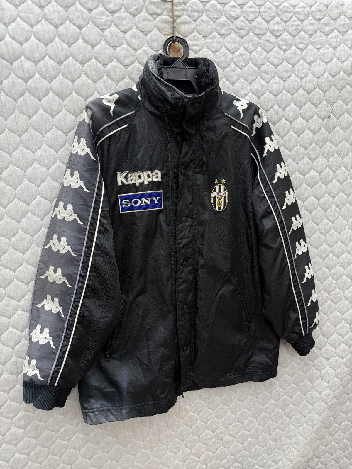 Kappa 🔥🔥🔥ARCHIVE VINTAGE KAPPA SONY JUVENTUS FADED JACKET Size US L / EU 52-54 / 3 - 3 Thumbnail