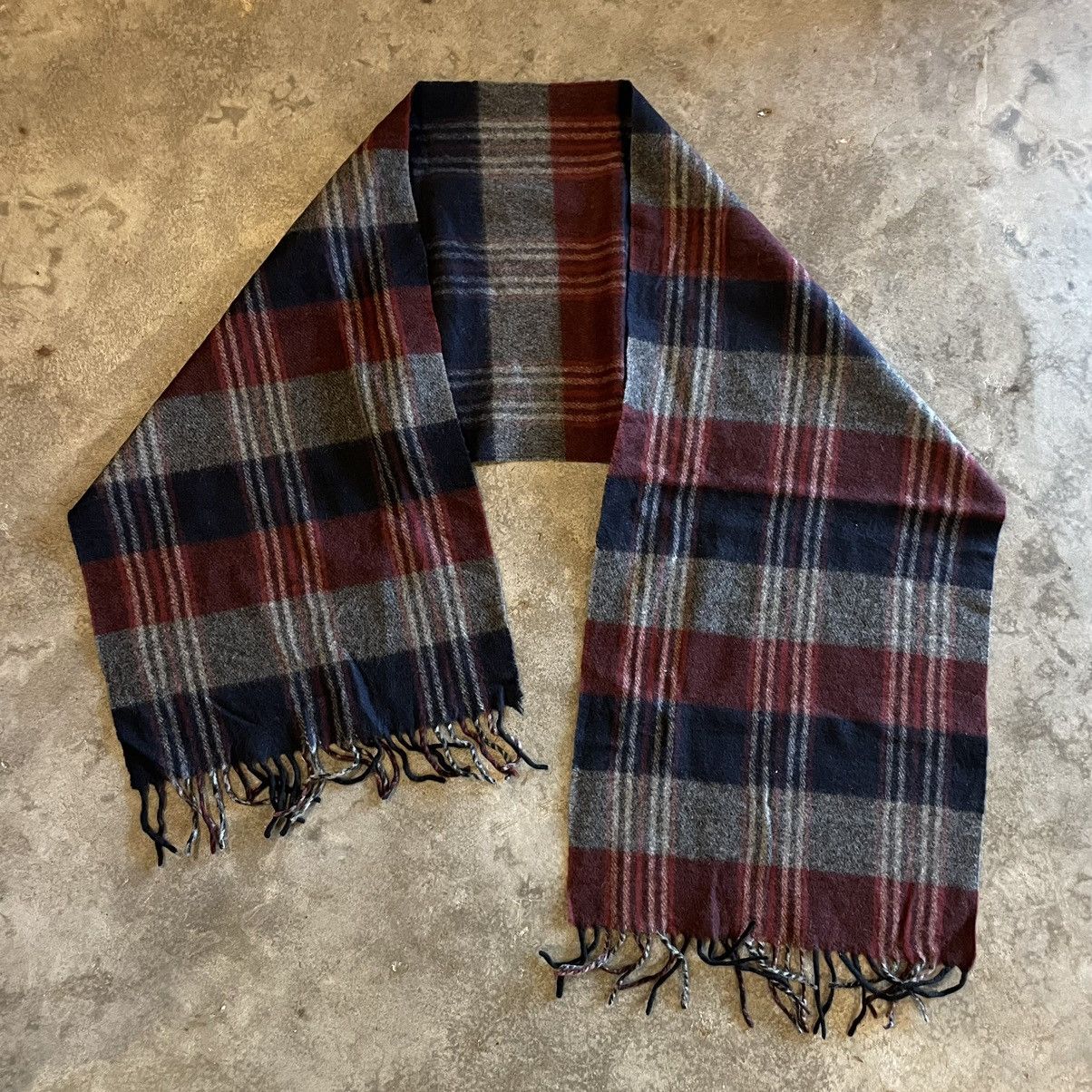 Balenciaga Balenciaga Wool Scarf/Mafla Size ONE SIZE - 1 Thumbnail