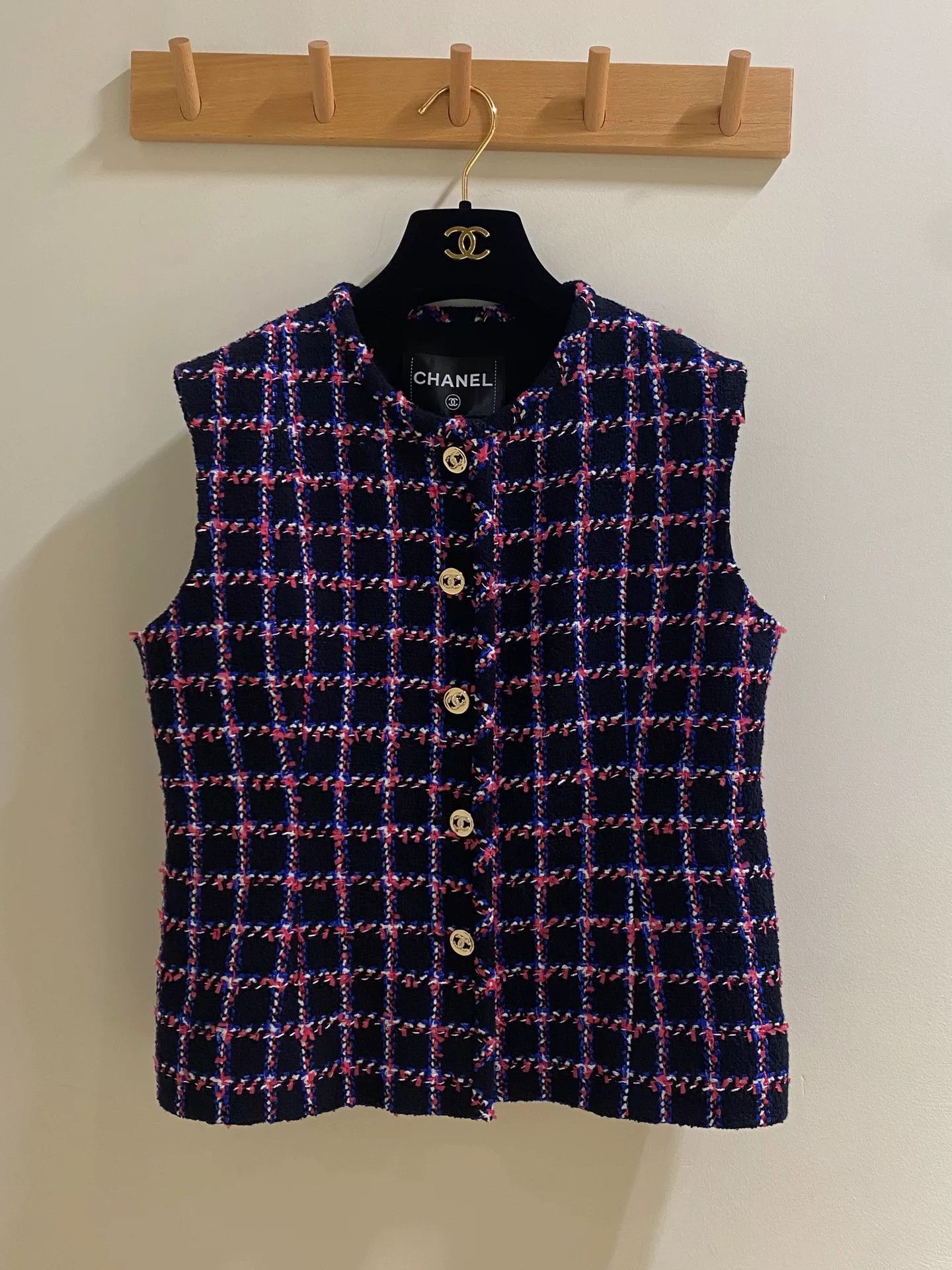 Chanel Chanel 2024 Purple Plaid Vest Size US M / EU 48-50 / 2 - 1 Thumbnail