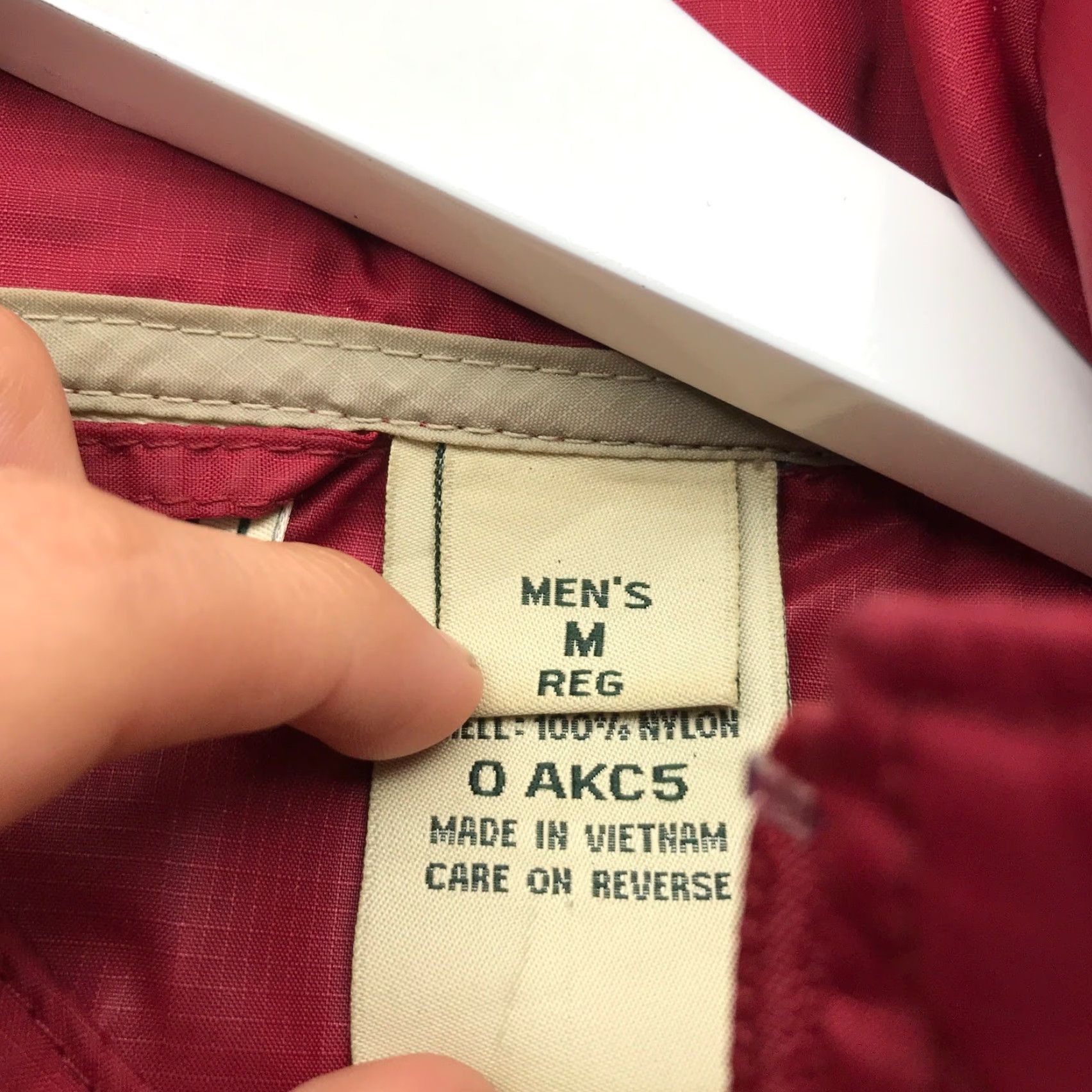 Vintage L.L. Bean Windbreaker Nylon Jacket Hoodie Mens M Red Full Zip Pockets Jacket Coat Windbreaker Men M Red Nylon Jacket Hoodie Size US M / EU 48-50 / 2 - 3 Thumbnail