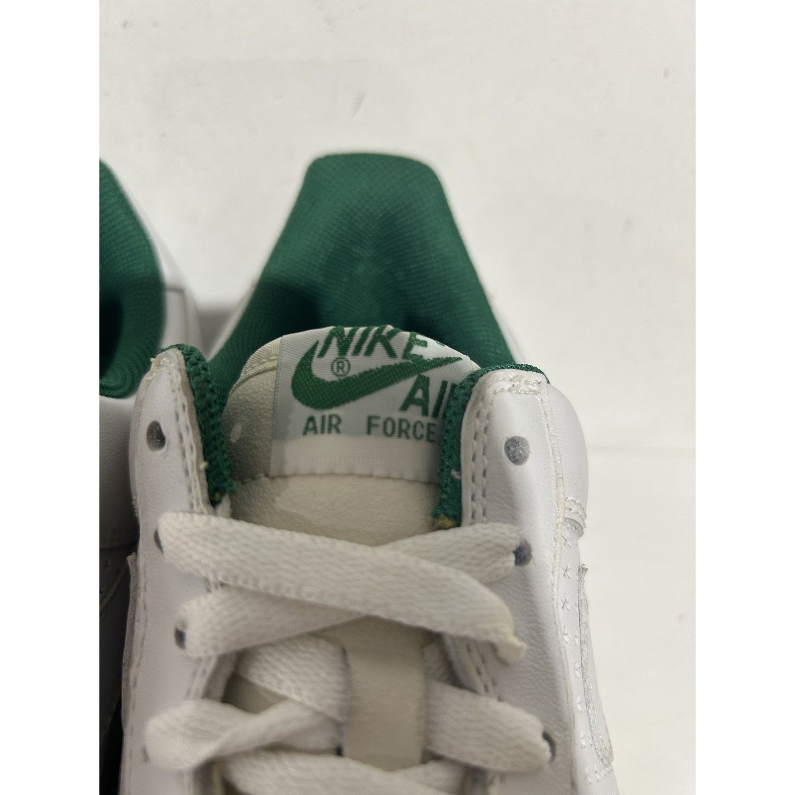 Nike NIKE AIR FORCE 1 PINE GREEN SIZE 10 NEW Size US 10 / EU 43 - 5 Thumbnail