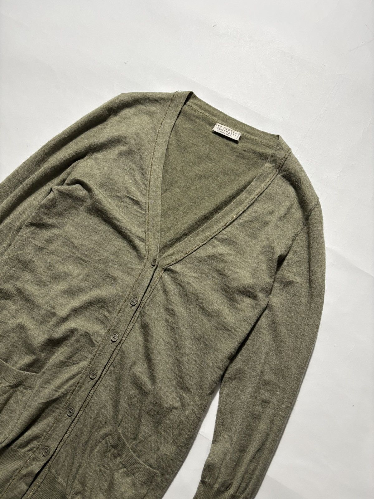 Brunello Cucinelli BRUNELLO CUCINELLI CASHMERE V NECK DECORATED BEADS CARDIGAN Size M / US 6-8 / IT 42-44 - 3 Thumbnail