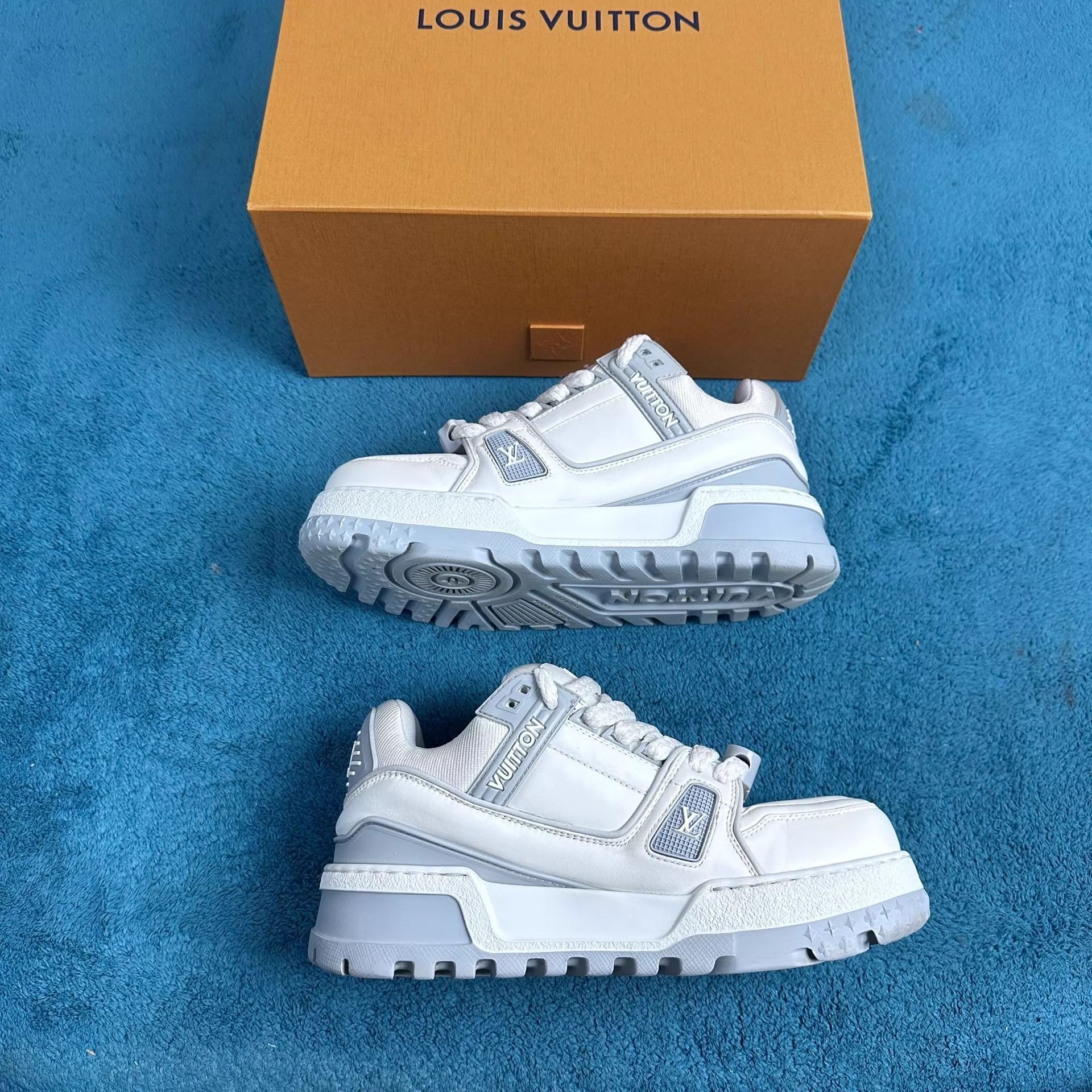 Louis Vuitton LV Trainer White Grey 37 Mint Size US 6.5 / IT 36.5 - 3 Thumbnail