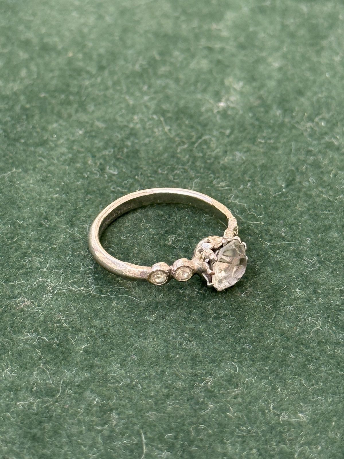Vintage Vintage Sterling Silver Ring with Clear Stone Size ONE SIZE - 3 Thumbnail