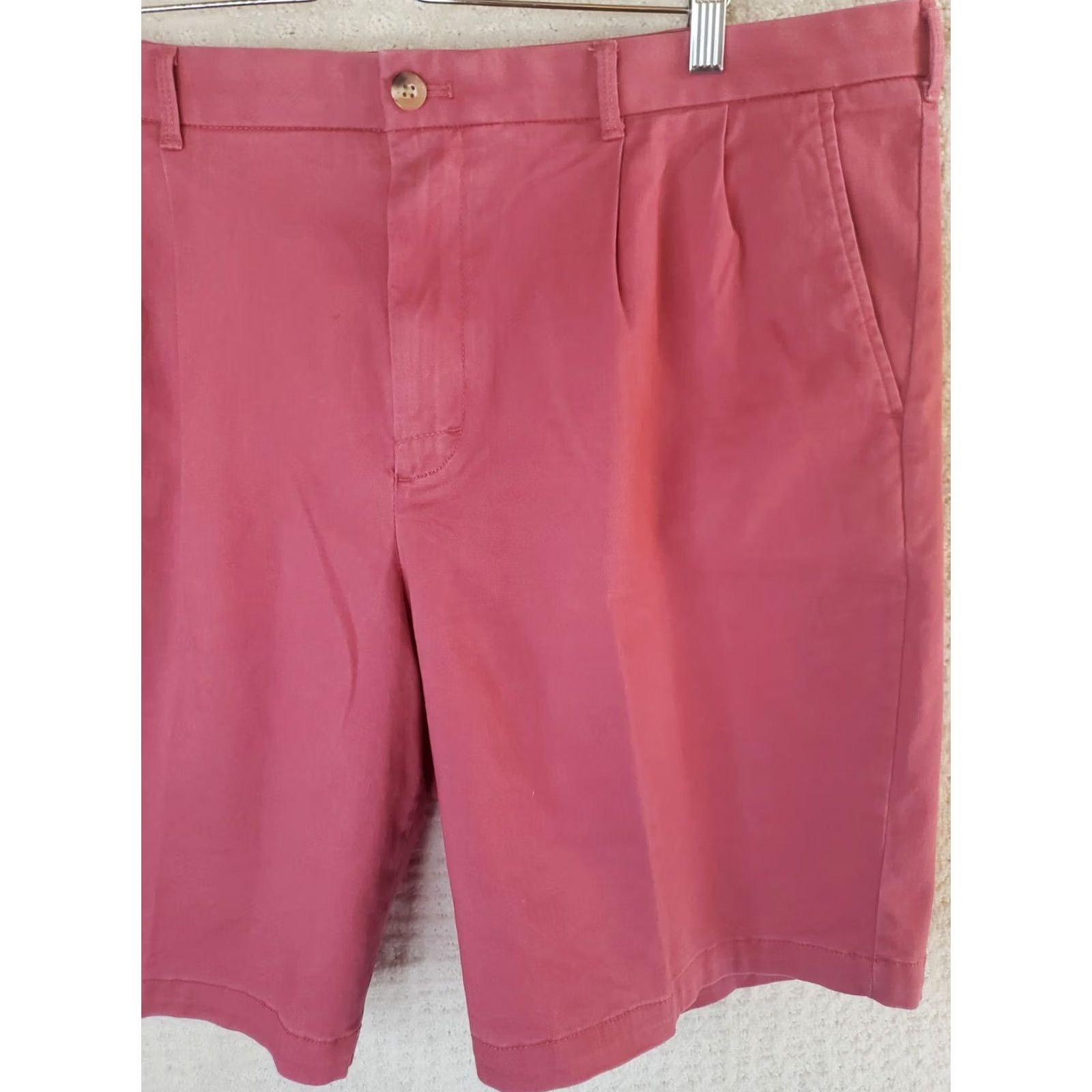Izod Mens IZOD Saltwater Casual Shorts 40 x9.5 Cotton Stretch Pleated Front Light Red Size US 40 / EU 56 - 3 Thumbnail