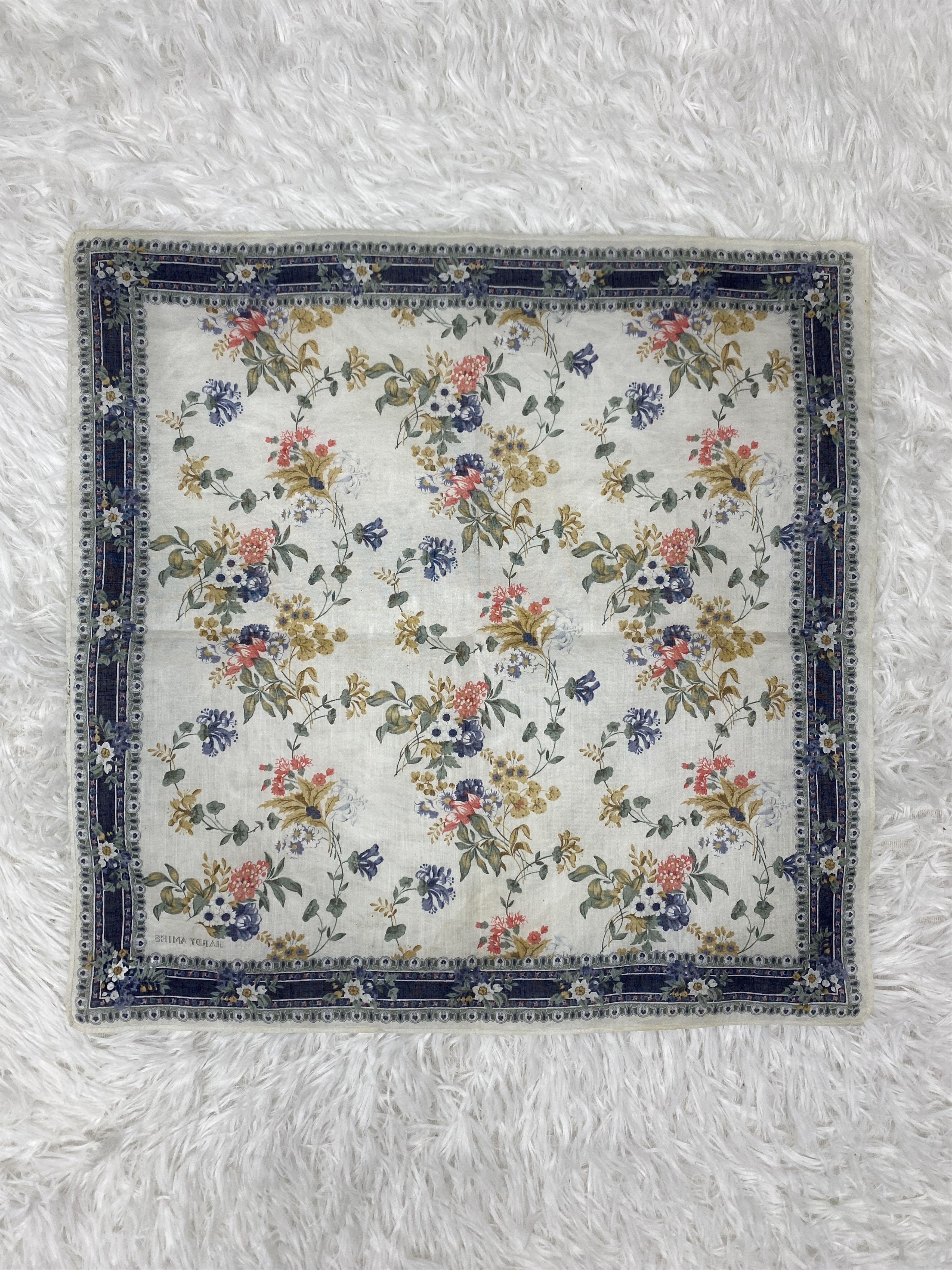 Hardy Amies × Vintage Vintage Hardy Amies Handkerchief Neckerchief PH0767 Size ONE SIZE - 4 Thumbnail