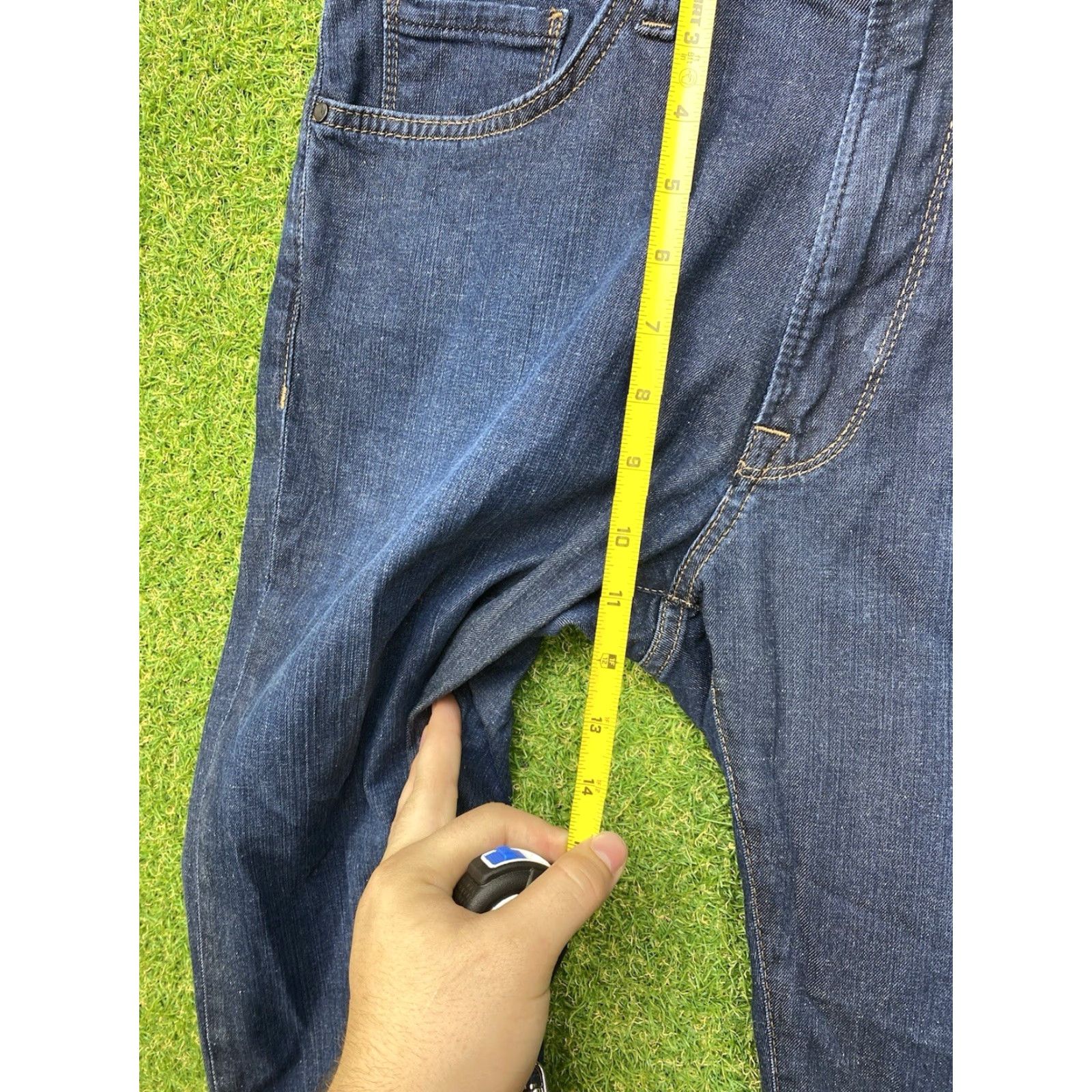 Vintage 34 Heritage Jeans Mens 35x30 Charisma Dark Wash Blue Denim Comfort Classic Straight Size US 35 - 7 Thumbnail