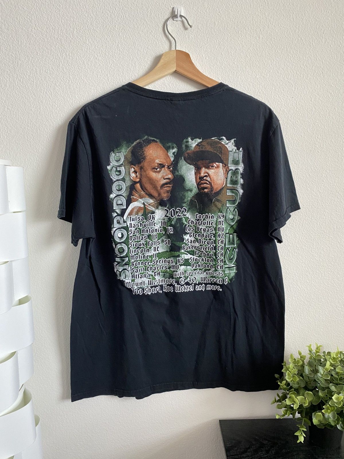 Snoop Dogg Snoop Dogg Ice Cube Tour Rap Tee Size US M / EU 48-50 / 2 - 2 Thumbnail