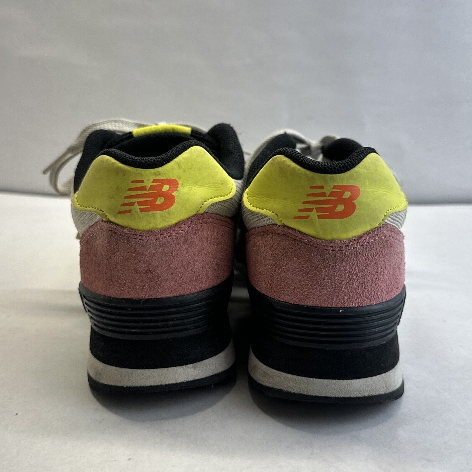 New Balance New Balance 515 V3 Nimbus Cloud Poppy Athletic Shoes size 7 Size US 6 / IT 36 - 5 Thumbnail