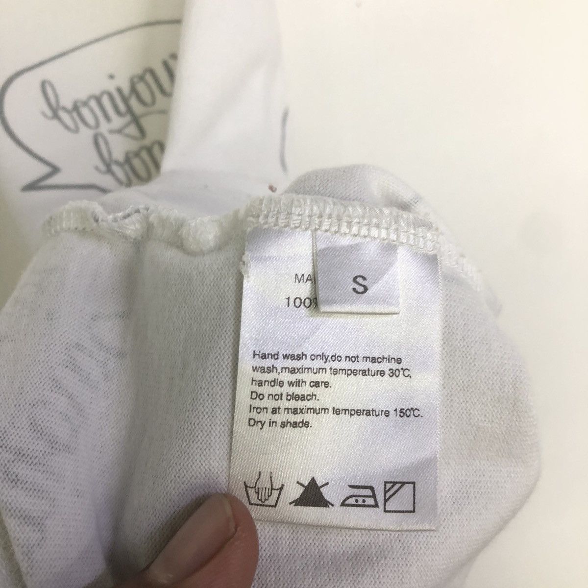 Japanese Brand Bonjour Bonsoir Fullprint Pocket Design Tshirt Size US S / EU 44-46 / 1 - 9 Thumbnail