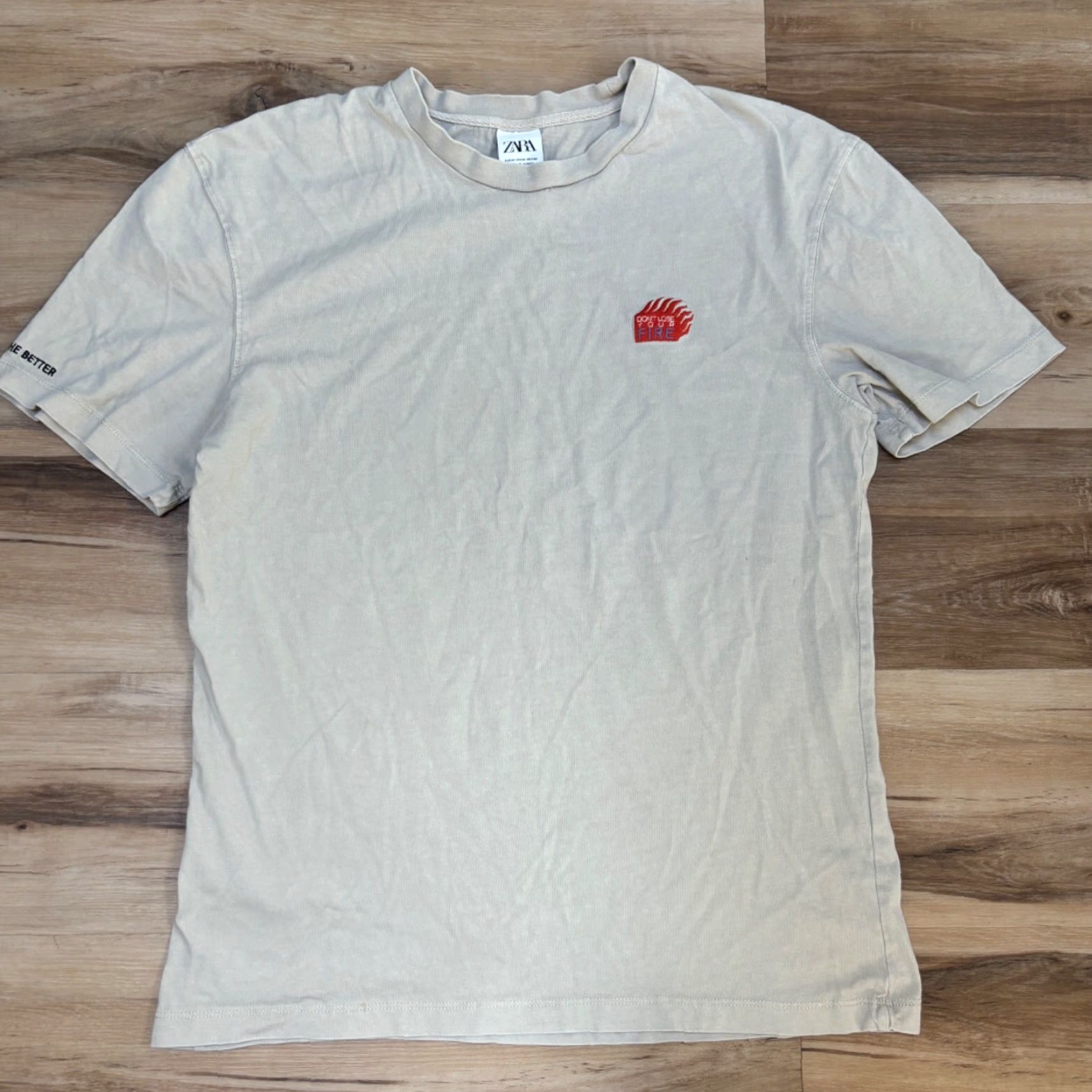 Zara ZARA T Shirt Mens Medium Crew Neck Tonal Logo USA Beige Cotton Short Sleeve Basic Tee USA Mens (Regular) Size US M / EU 48-50 / 2 - 2 Thumbnail