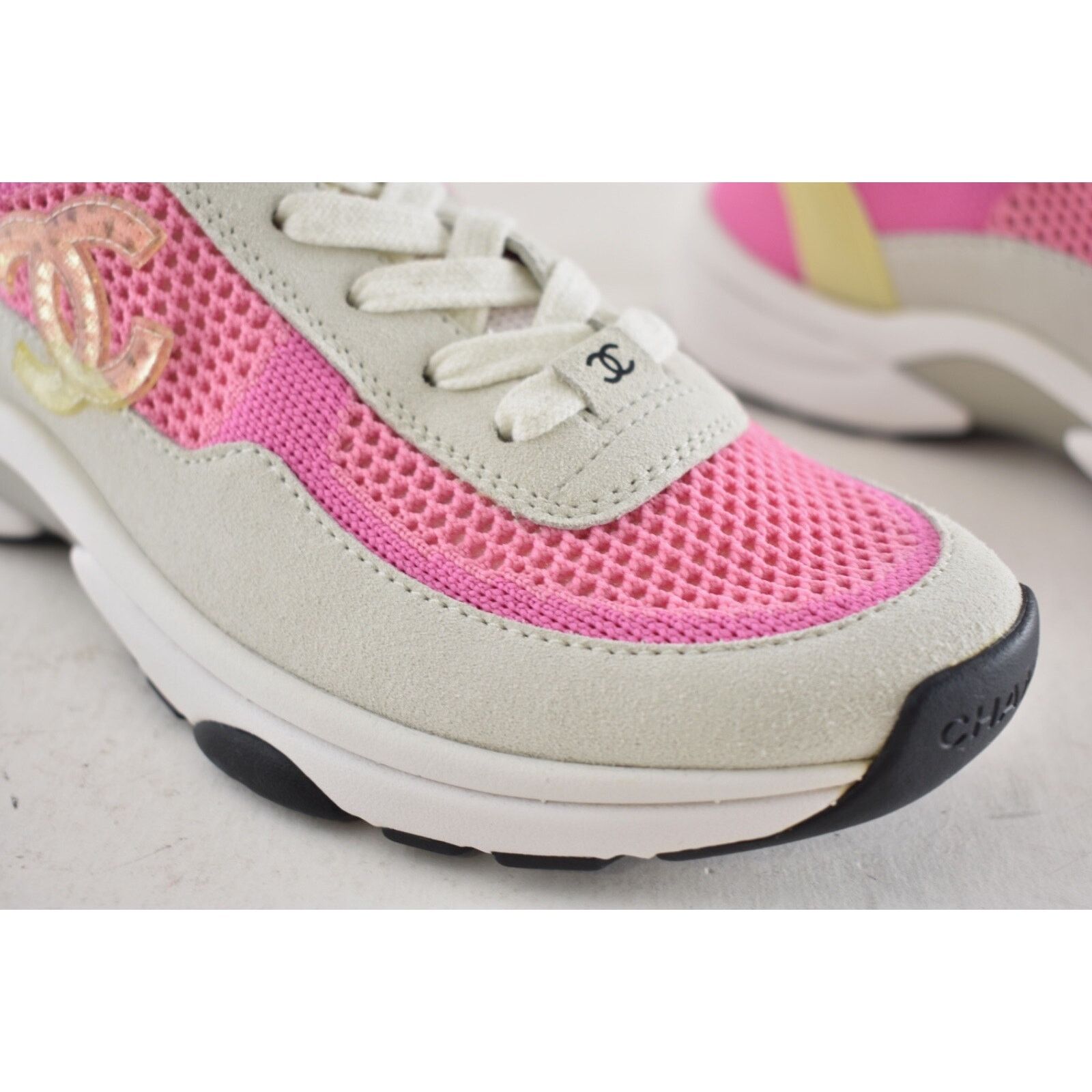 Chanel Chanel 20S White Knit Suede Lace Up Flat Runner Sneaker 37 Size US 7 / IT 37 - 4 Thumbnail