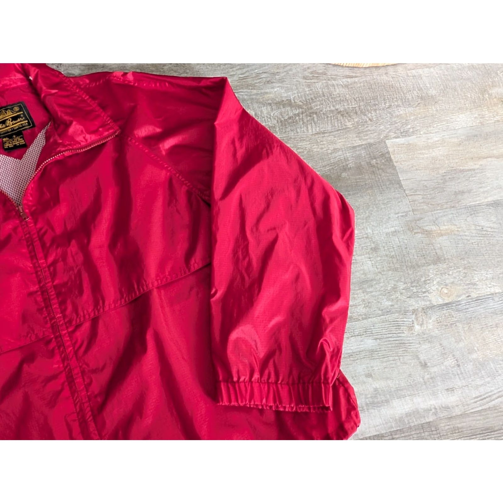 Eddie Bauer VINTAGE Eddie Bauer Windbreaker Jacket Mens L Red Full Zip Hooded 80s 90s Outdoor Lightweight NWOT Size US L / EU 52-54 / 3 - 2 Thumbnail