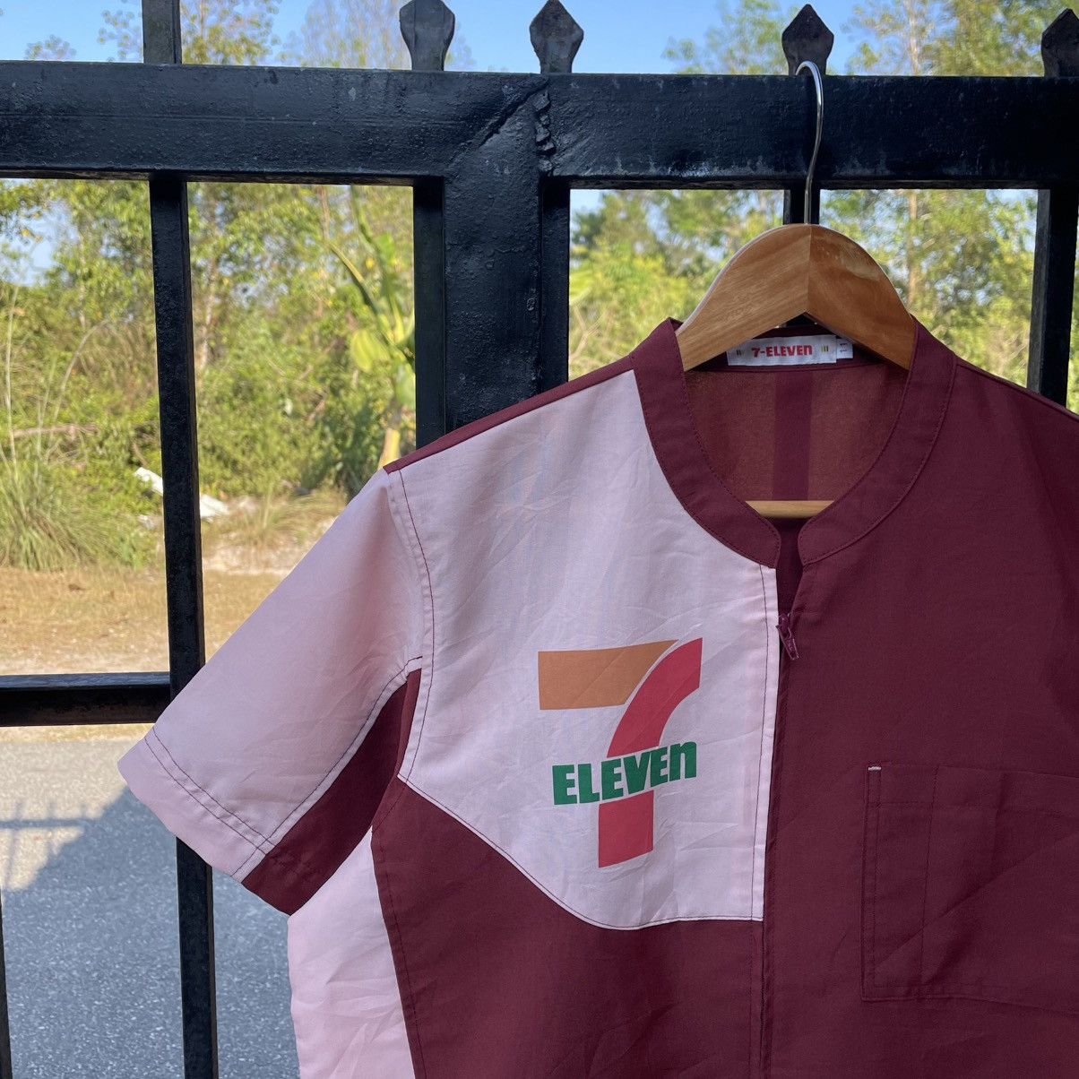 Japanese Brand 🔥Seven Eleven Big Logo Full Zipper Uniform Work Shirts Size US S / EU 44-46 / 1 - 6 Thumbnail