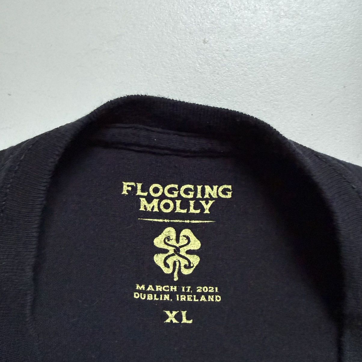 Band Tees Flogging Molly Live From Ireland T-Shirt Size US XL / EU 56 / 4 - 5 Thumbnail