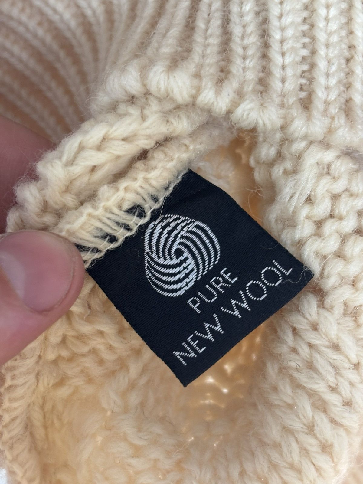 Other Blarney Woollen Mills Cable Knit Aran Sweater Cream Size L Size US L / EU 52-54 / 3 - 4 Thumbnail