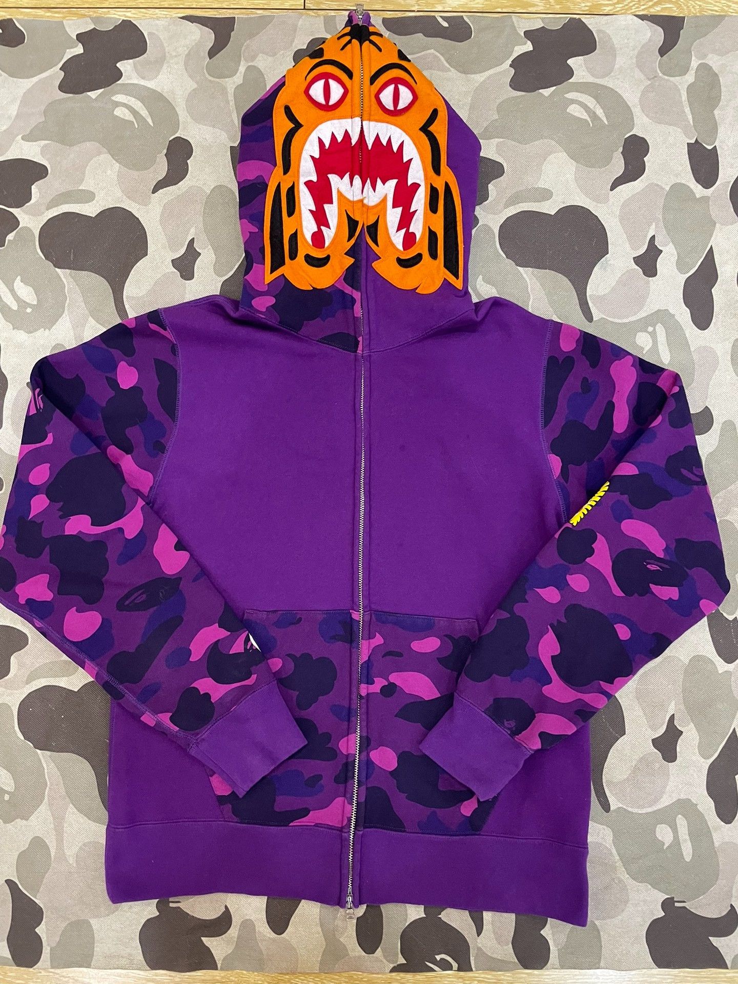 Bape Bape Purple Shark Sweatshirt Pullover Size US L / EU 52-54 / 3 - 1 Thumbnail