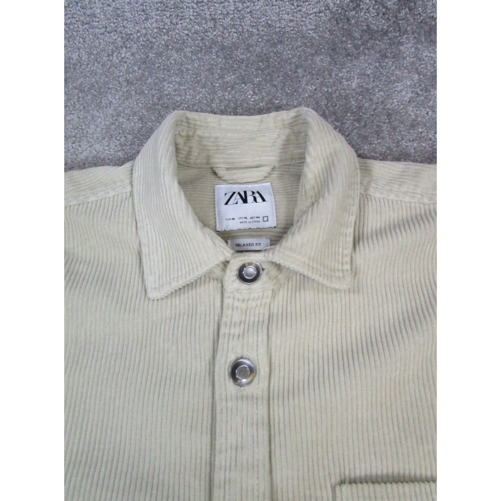 Zara Zara Shirt Mens XL Beige Cotton Corduroy Button-Up Button-Down Collared Long Sleeve Size US XL / EU 56 / 4 - 2 Thumbnail