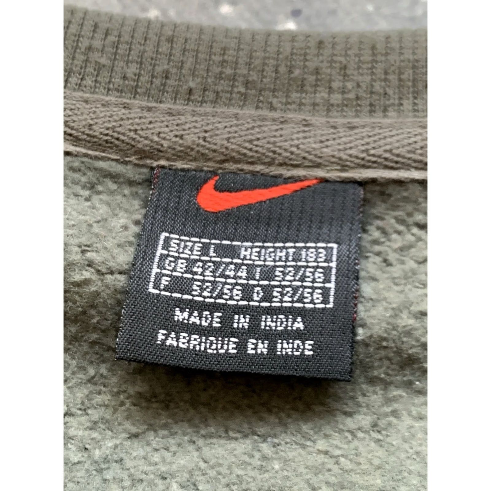 Nike VINTAGE Nike Center Logo Sweater Sweatshirt Men L Green Nike Shirt Mens L Sweatshirt Size US L / EU 52-54 / 3 - 6 Thumbnail