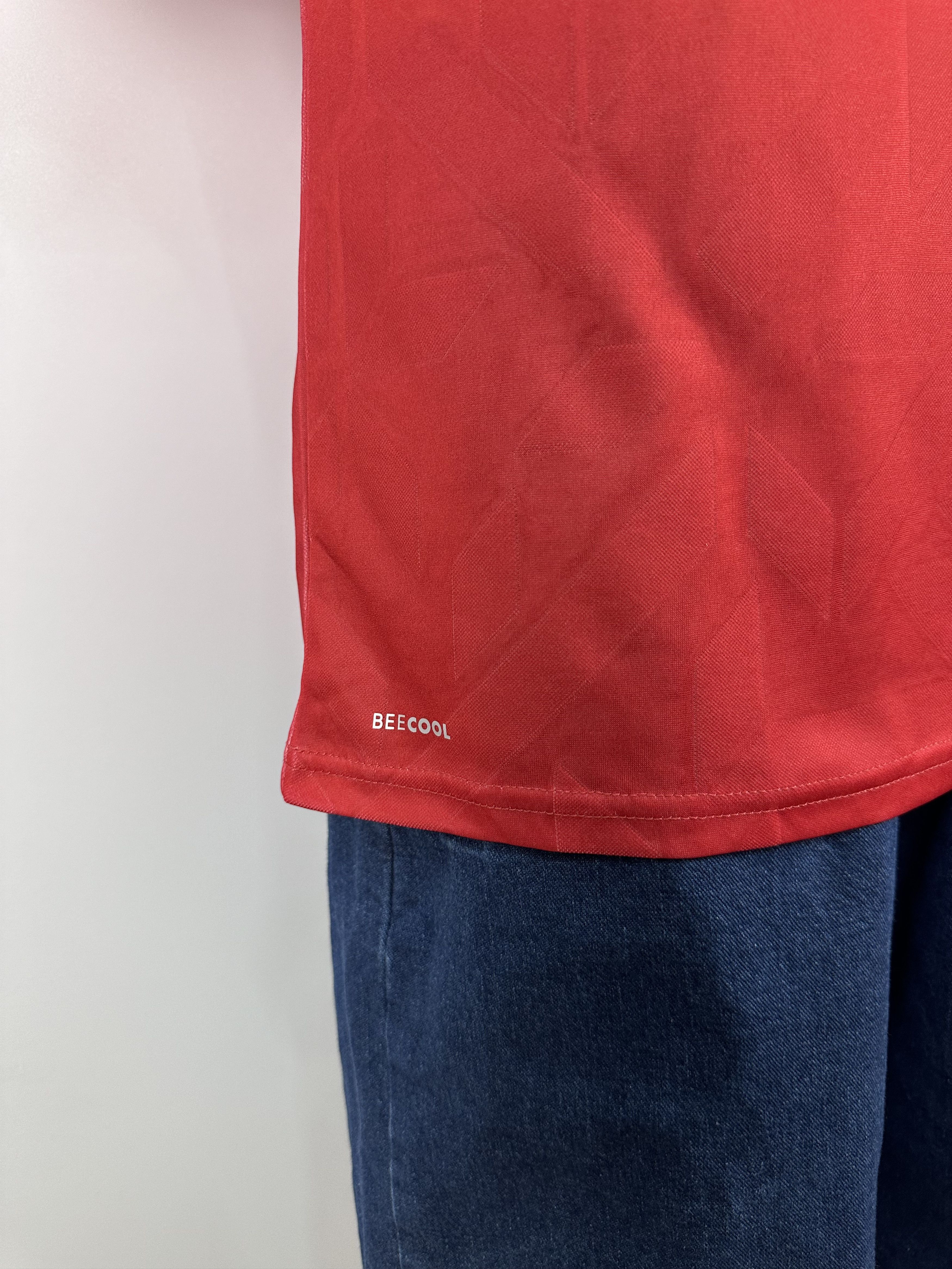 Hummel × Vintage DENMARK 2023 2024 HOME FOOTBALL SHIRT SOCCER JERSEY HUMMEL Size US S / EU 44-46 / 1 - 6 Thumbnail