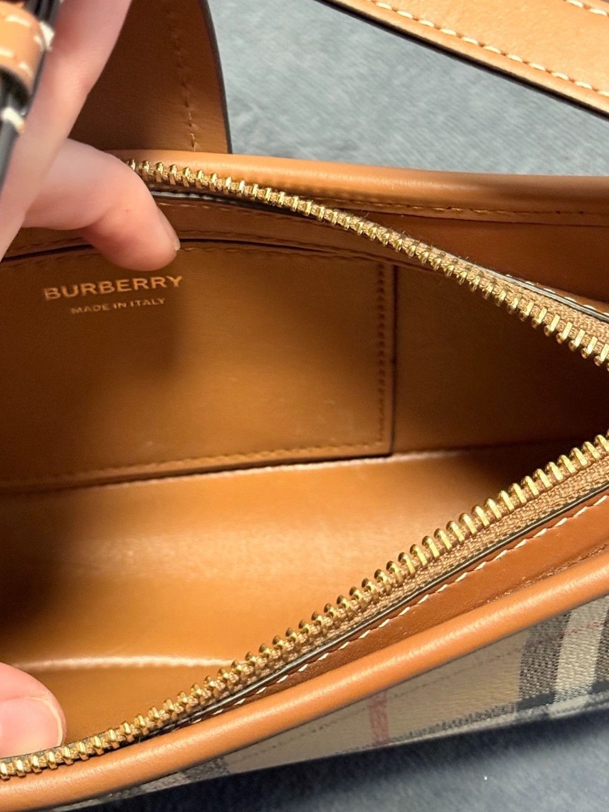 Burberry Burberry Olympia Vintage Check Shoulder Bag Size ONE SIZE - 7 Thumbnail