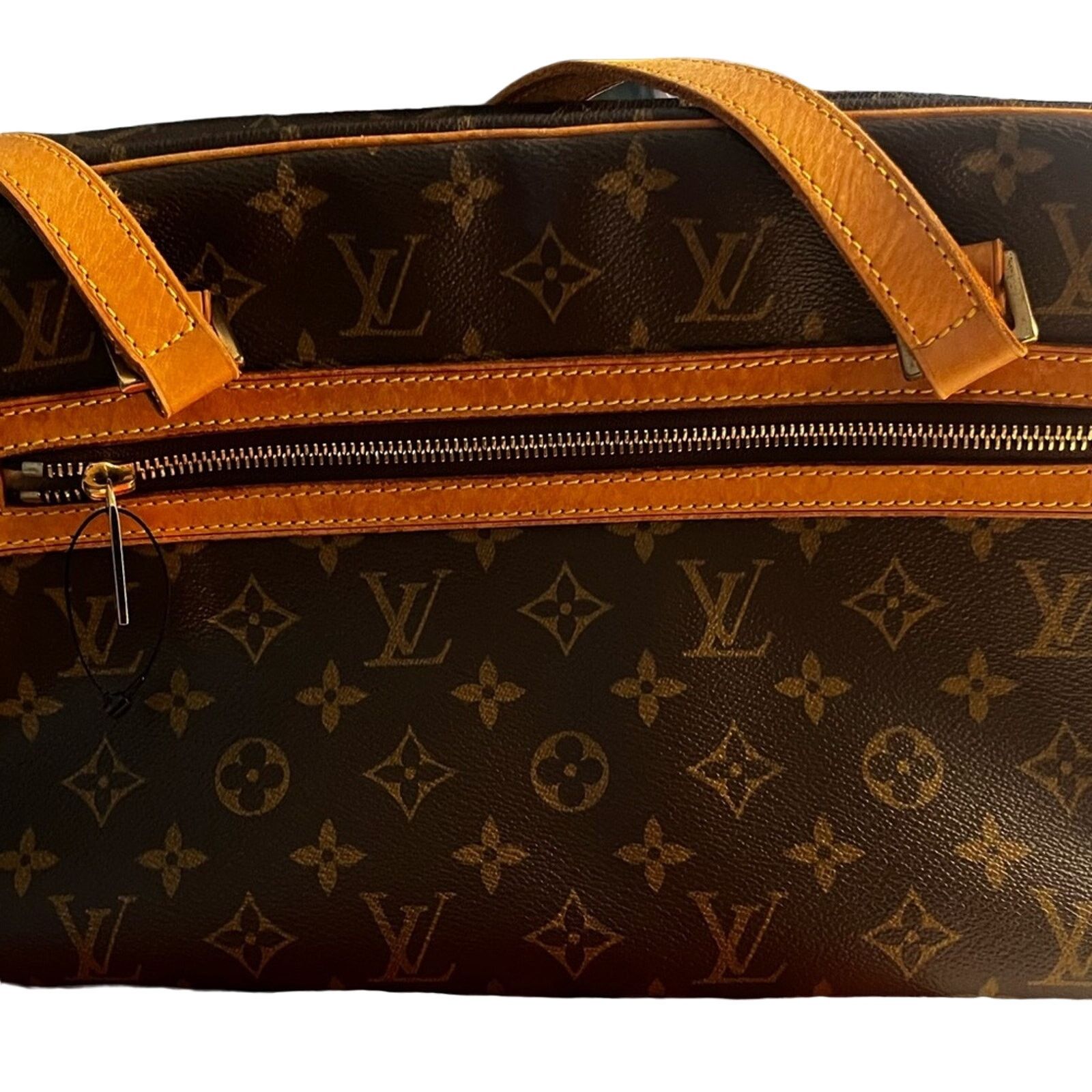 Louis Vuitton Louis Vuitton Monogram Cite GM large shoulder bag, EUC! Size ONE SIZE - 5 Thumbnail