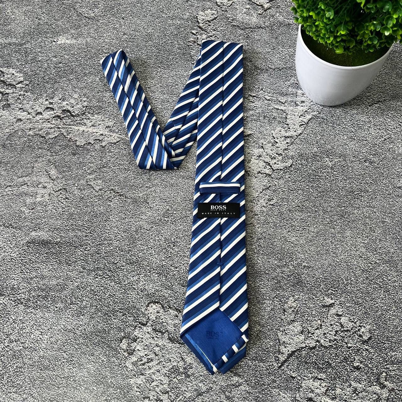 Hugo Boss HUGO BOSS Men's Silk Tie Blue And Ivory Striped Pattern Size ONE SIZE - 9 Thumbnail