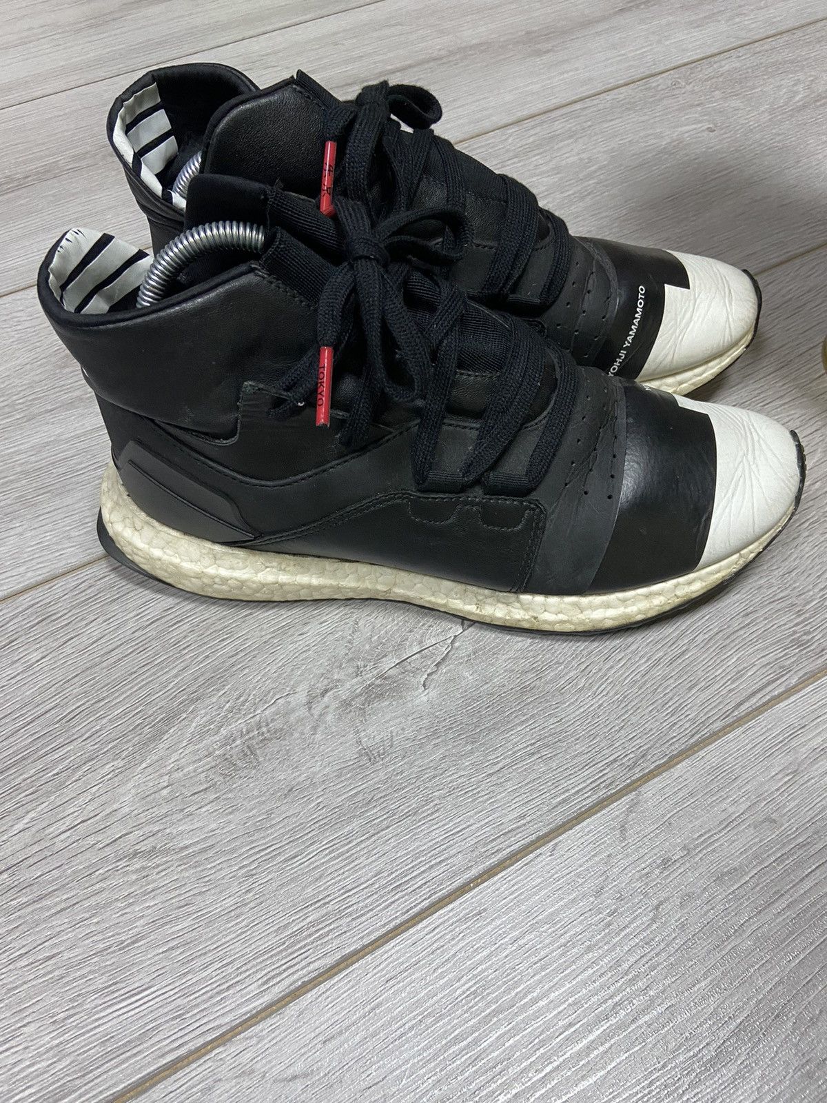 Yohji Yamamoto Y-3 Yohji Yamamoto Adidas boost sneakers Size US 8 / EU 41 - 10 Thumbnail