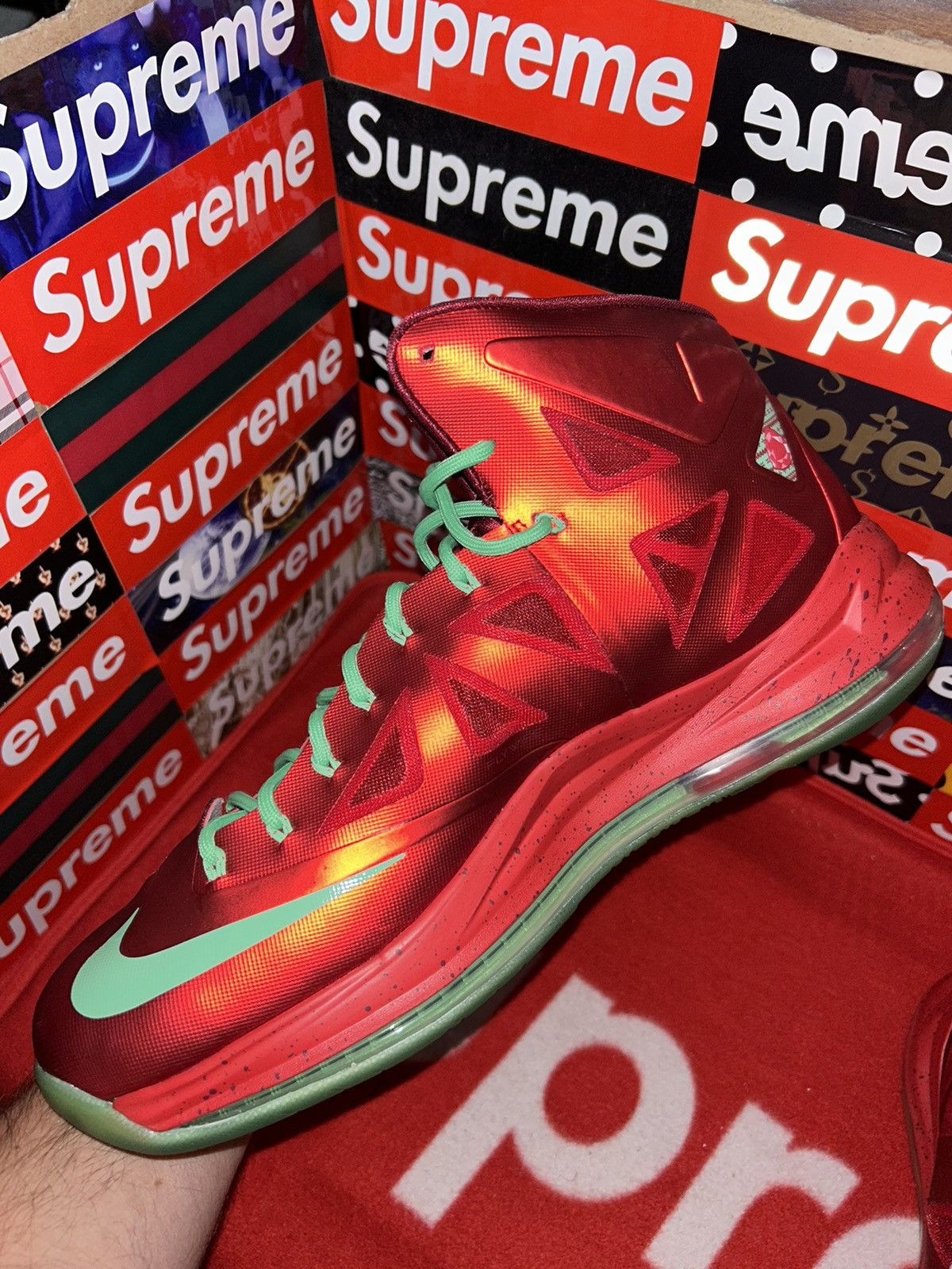 Nike Nike Lebron 10 'Christmas' 541100-600 size 14 NEW WITH BOX Size US 14 / EU 47 - 9 Thumbnail