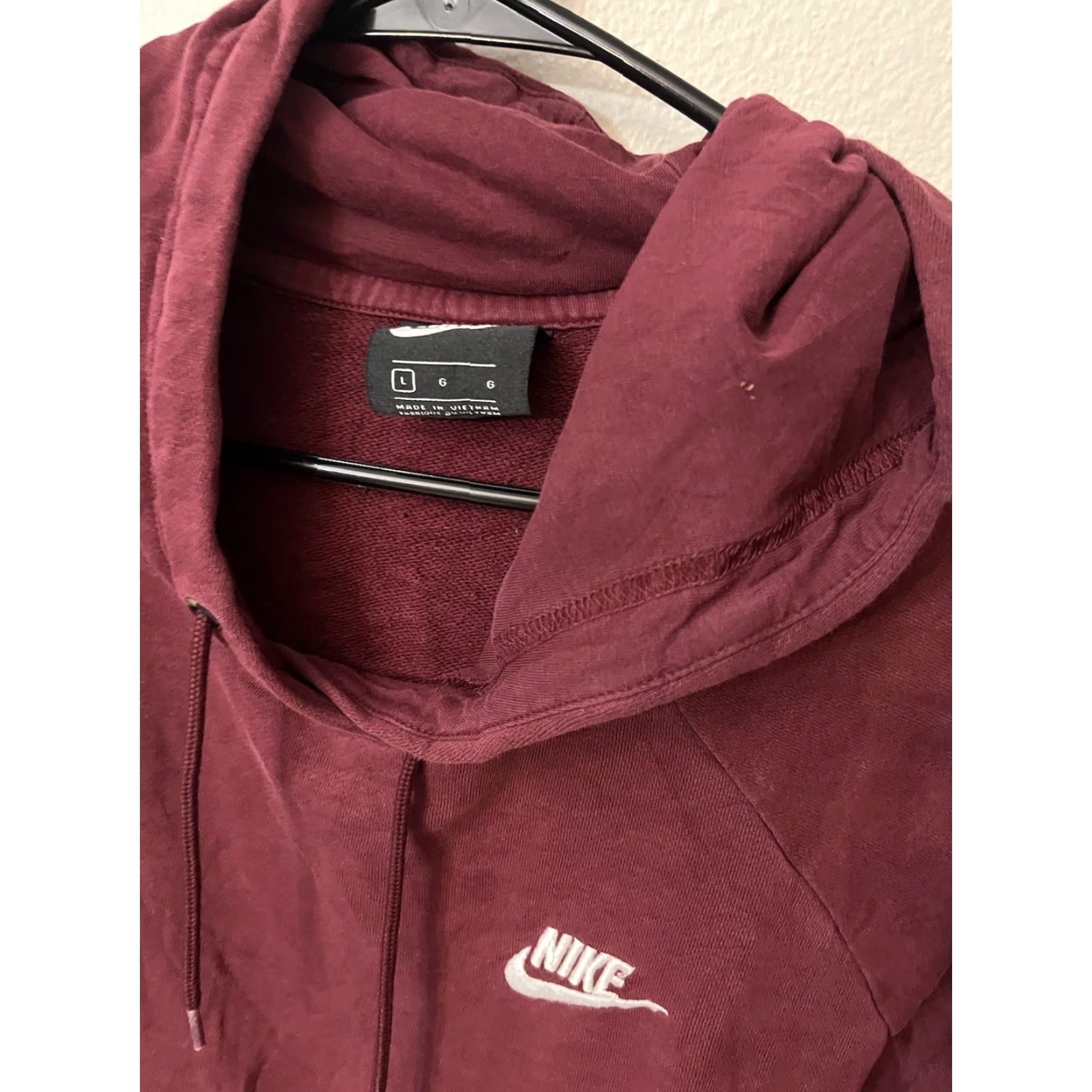Nike Nike Hoodie Pullover Hoodie Women L Cedar Logo Swoosh Sportswear 80% cotton 20% polyester Reg/Regular Long Sleeve Raglan Sleeve Pockets Size L / US 10 / IT 46 - 2 Thumbnail