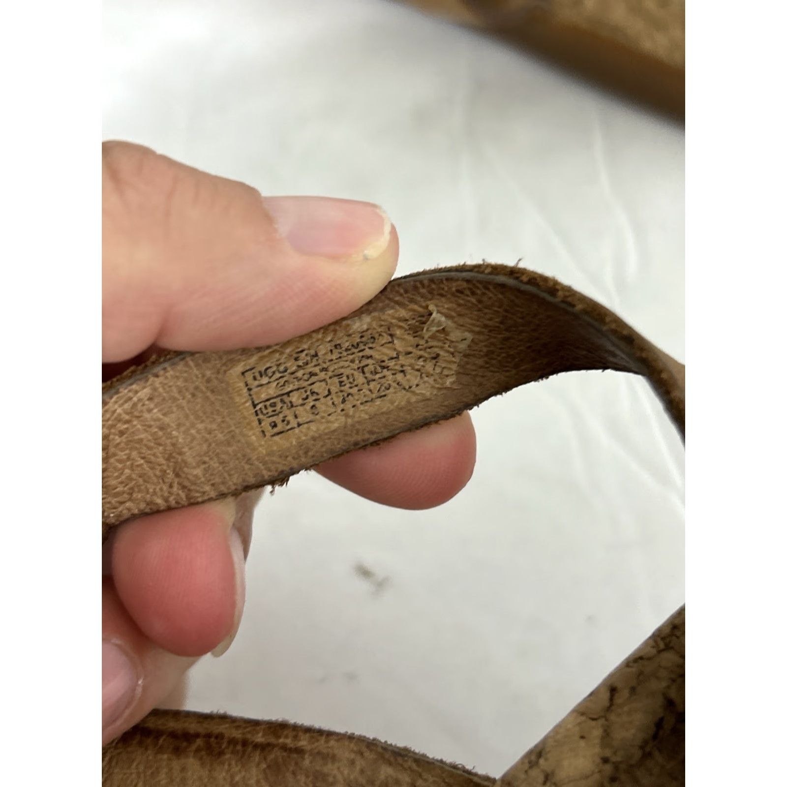 Ugg Ugg Aden II Womens Sandal T-Strap Buckle Leather Strappy 9.5 Brown Almond Size US 8 / IT 38 - 7 Thumbnail