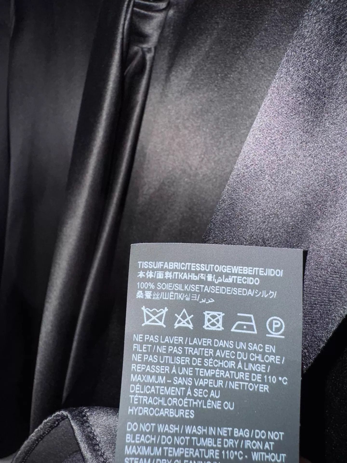 Saint Laurent Paris Saint Laurent 23FW Runway Silk Tie Shirt Black 37XS Size US XS / EU 42 / 0 - 6 Thumbnail