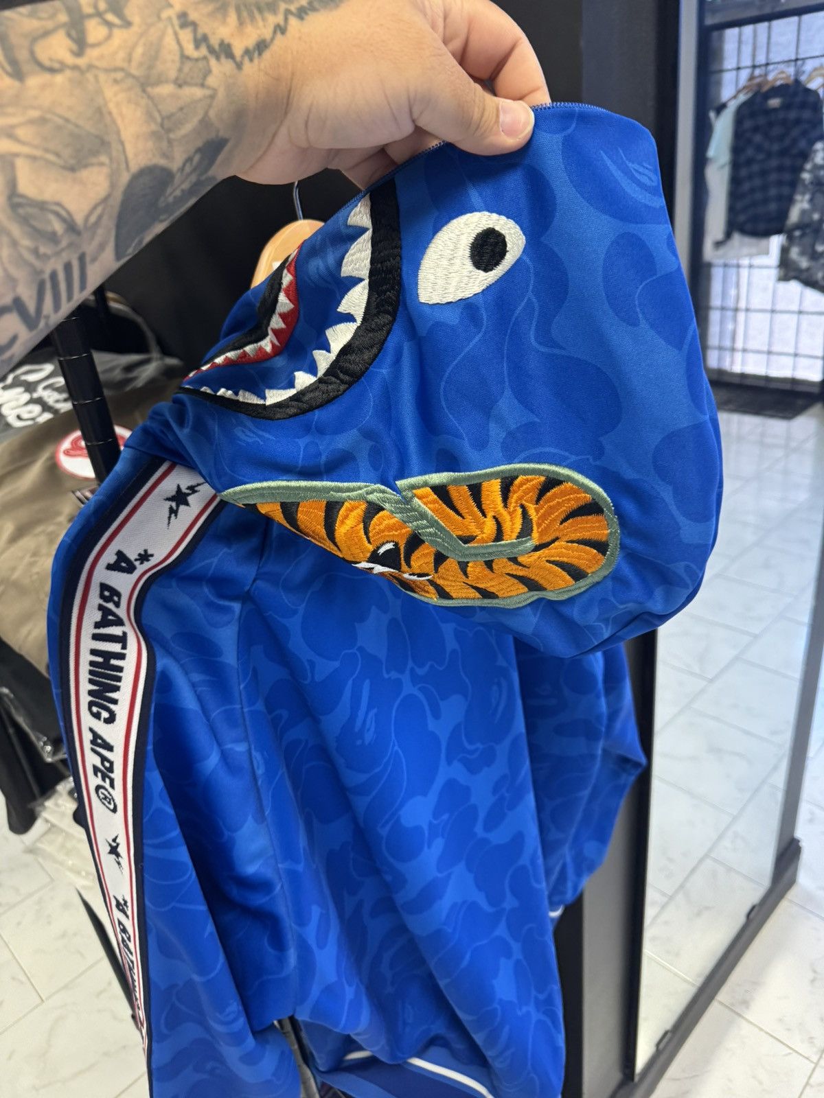 Other Blue Bape Solid Camo Full Zip Shark Hoodie Size Large Size US L / EU 52-54 / 3 - 13 Thumbnail