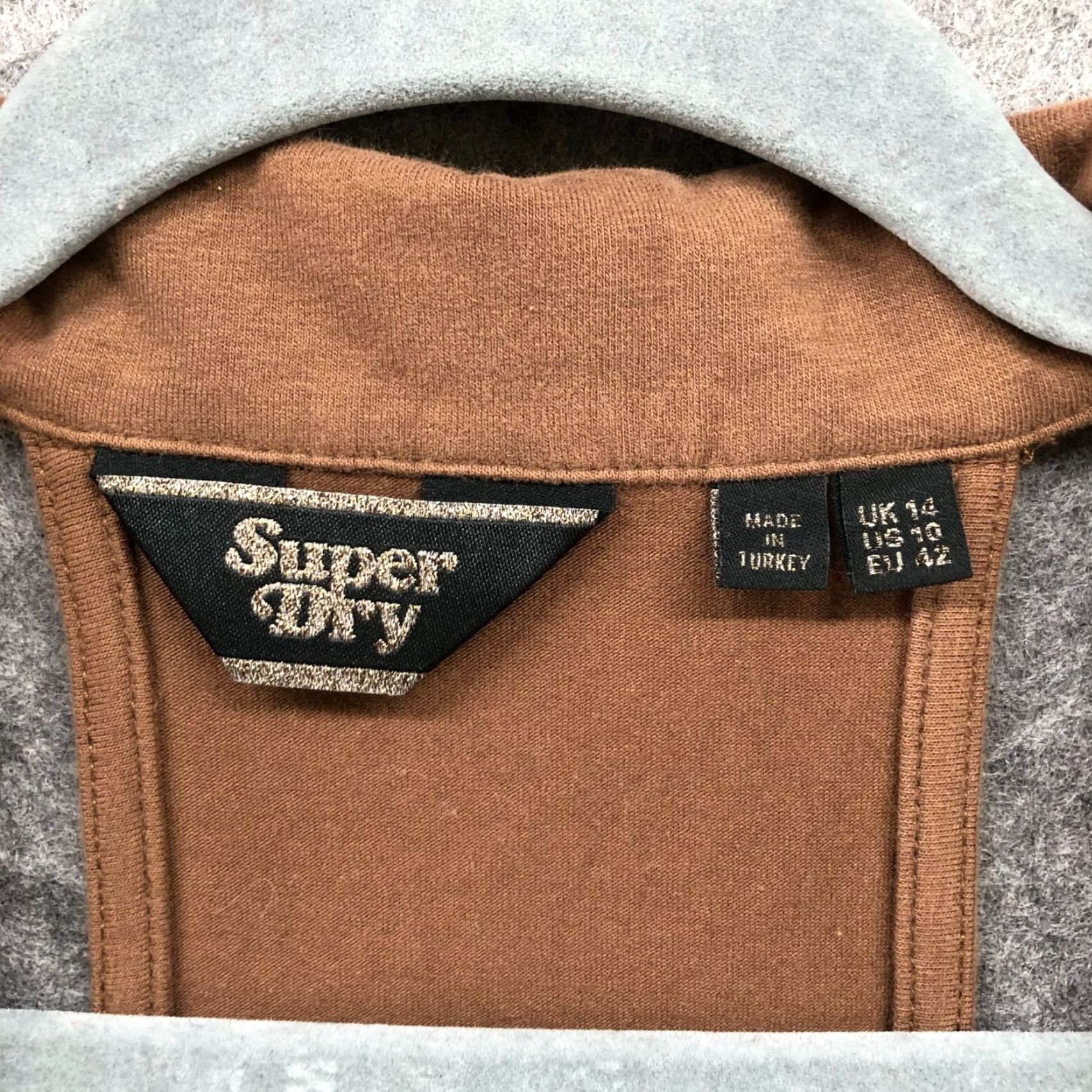 Superdry Superdry Cropped Tank Top Womens Size 10 Brown V-Neck Sleeveless Shirt Casual Crewneck Knit Cotton Blend Modern Cropped 10 Womens Brown V-Neck Tank Size L / US 10 / IT 46 - 4 Thumbnail