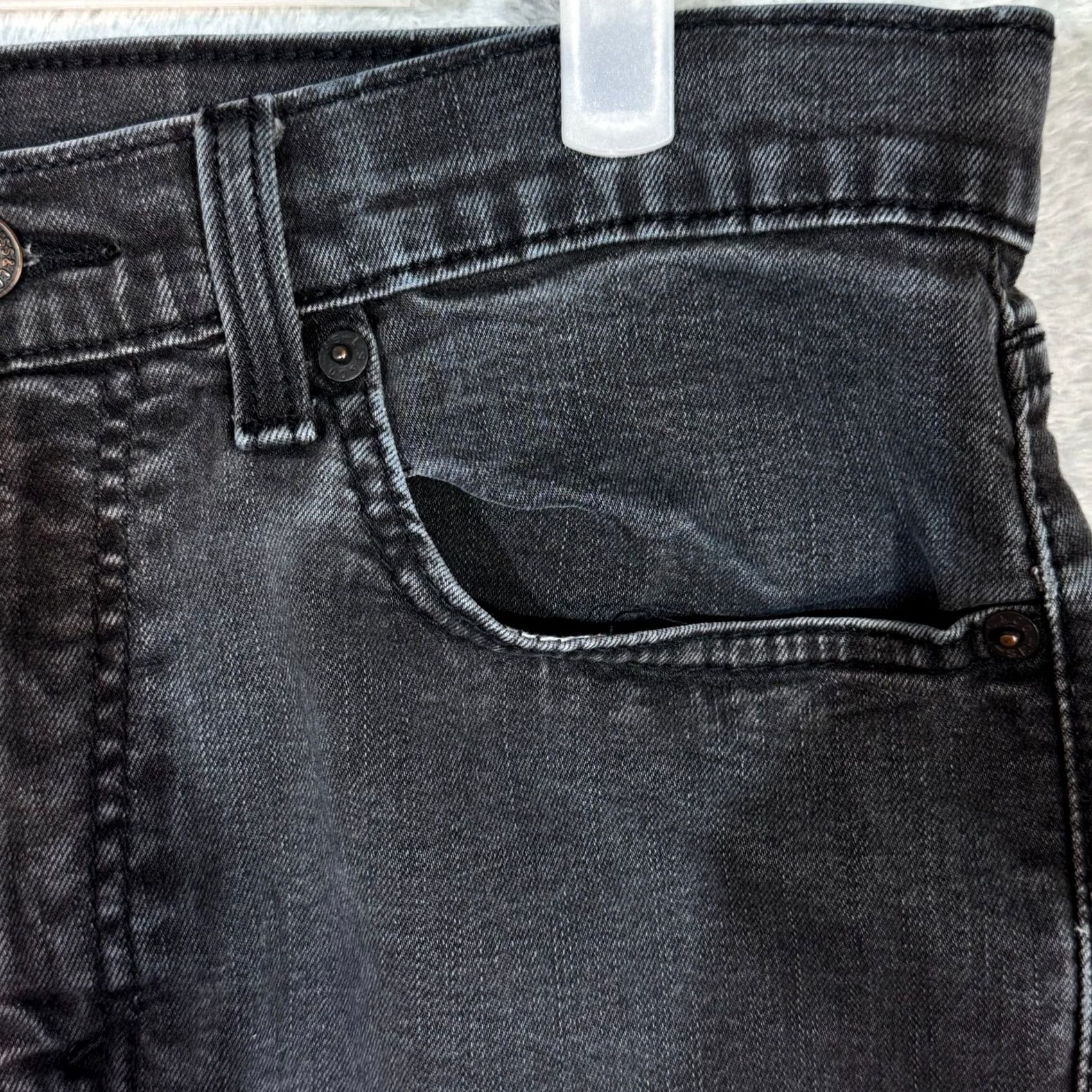 Levi's Levi’s 512 Jeans Men’s Slim Tapered 34x30 Black Denim Stretch Denim Fold Closure Zipper Fly 5-Pocket Design Regular Size Type Jeans Mens Size US 34 / EU 50 - 4 Thumbnail
