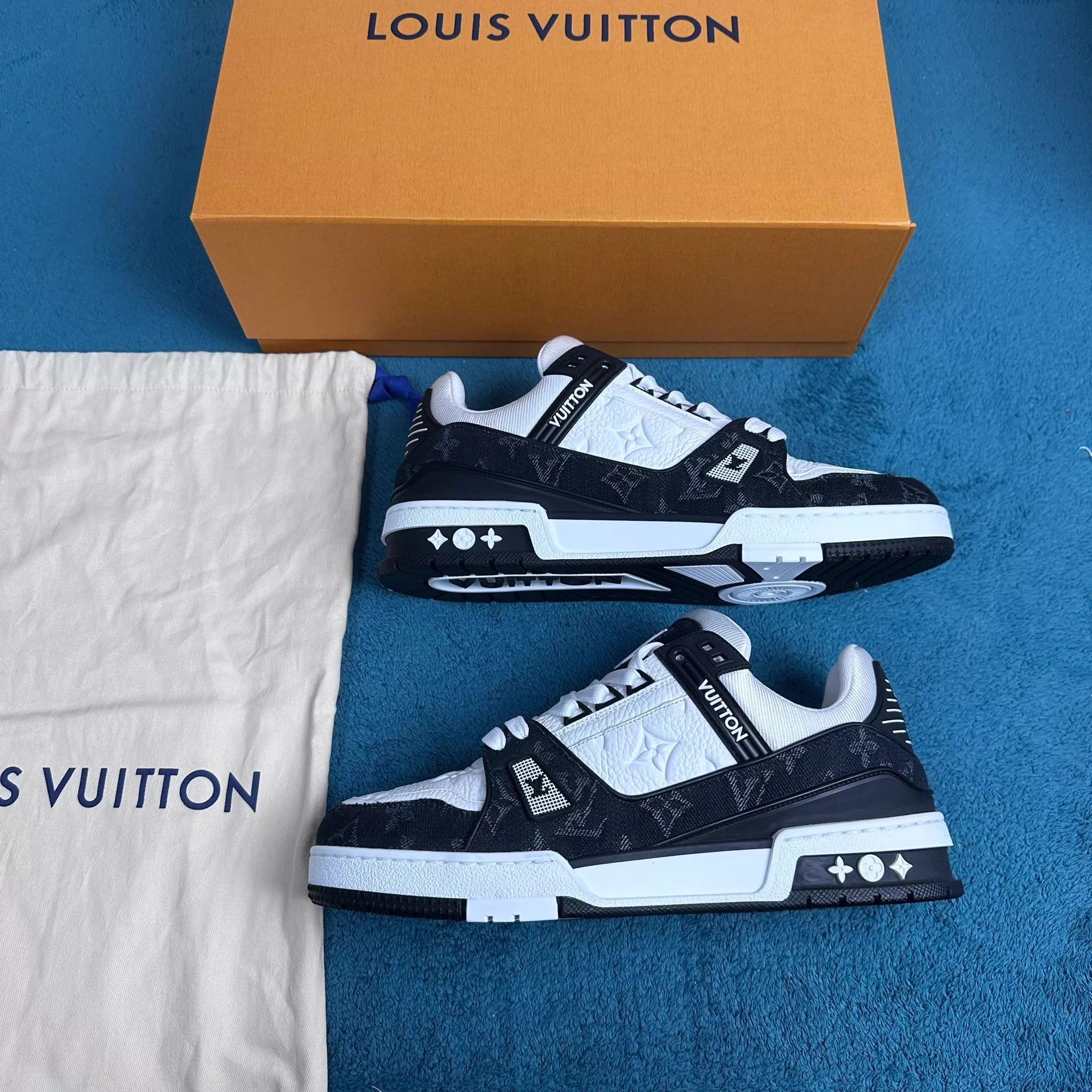 Louis Vuitton LV Trainer BW Panda Denim Print 42 Size US 9 / EU 42 - 2 Thumbnail