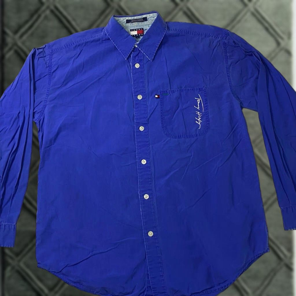 Tommy Hilfiger VINTAGE Tommy Hilfiger Shirt L Blue Button-Up Long Sleeve Distressed Rare Embroidered 90s Sailing Gear Mens Casual Size US L / EU 52-54 / 3 - 1 Thumbnail