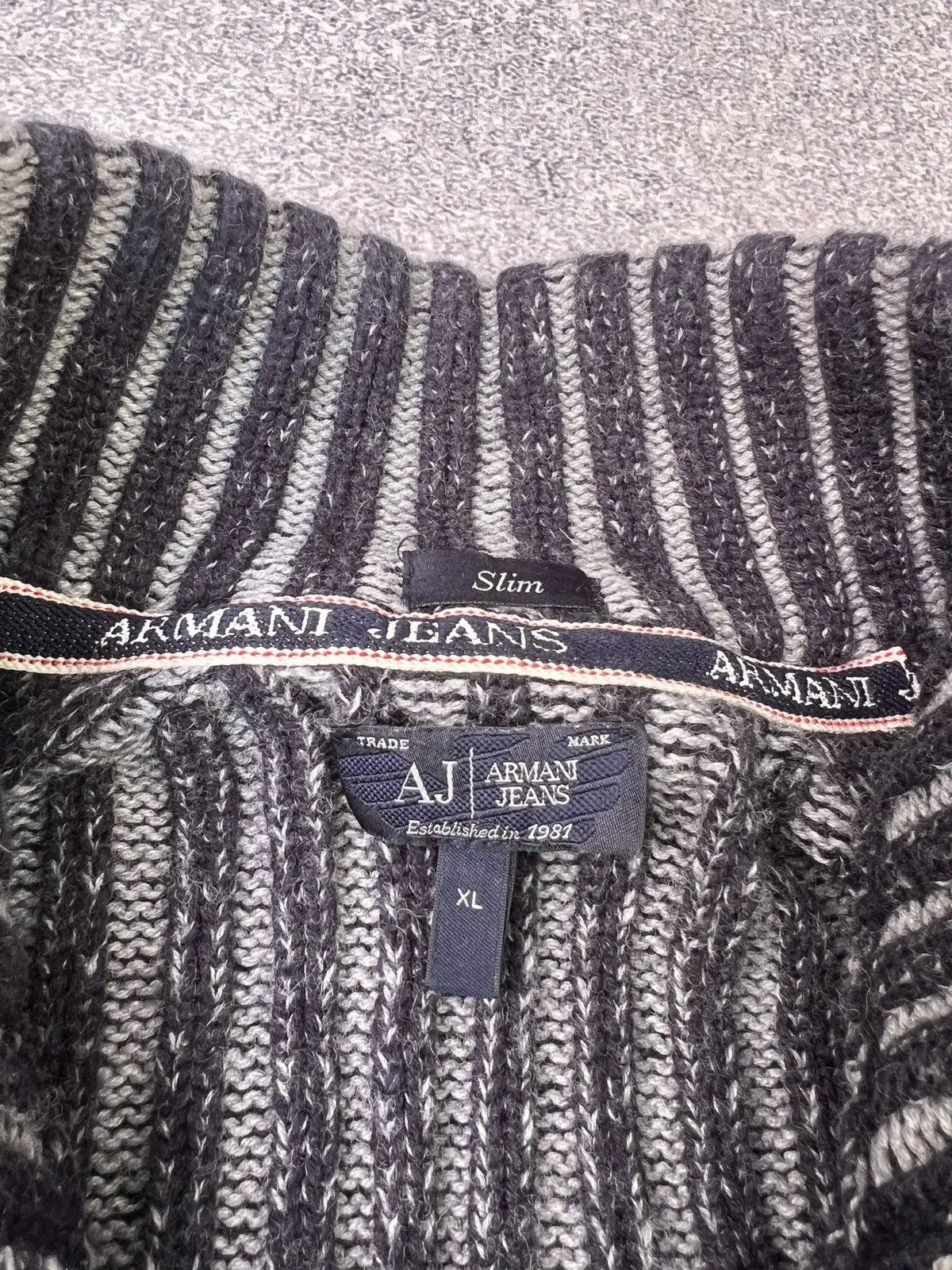 Armani × Vintage Vintage Armani Jeans Ripped Archival Y2k sweater Size US L / EU 52-54 / 3 - 8 Thumbnail