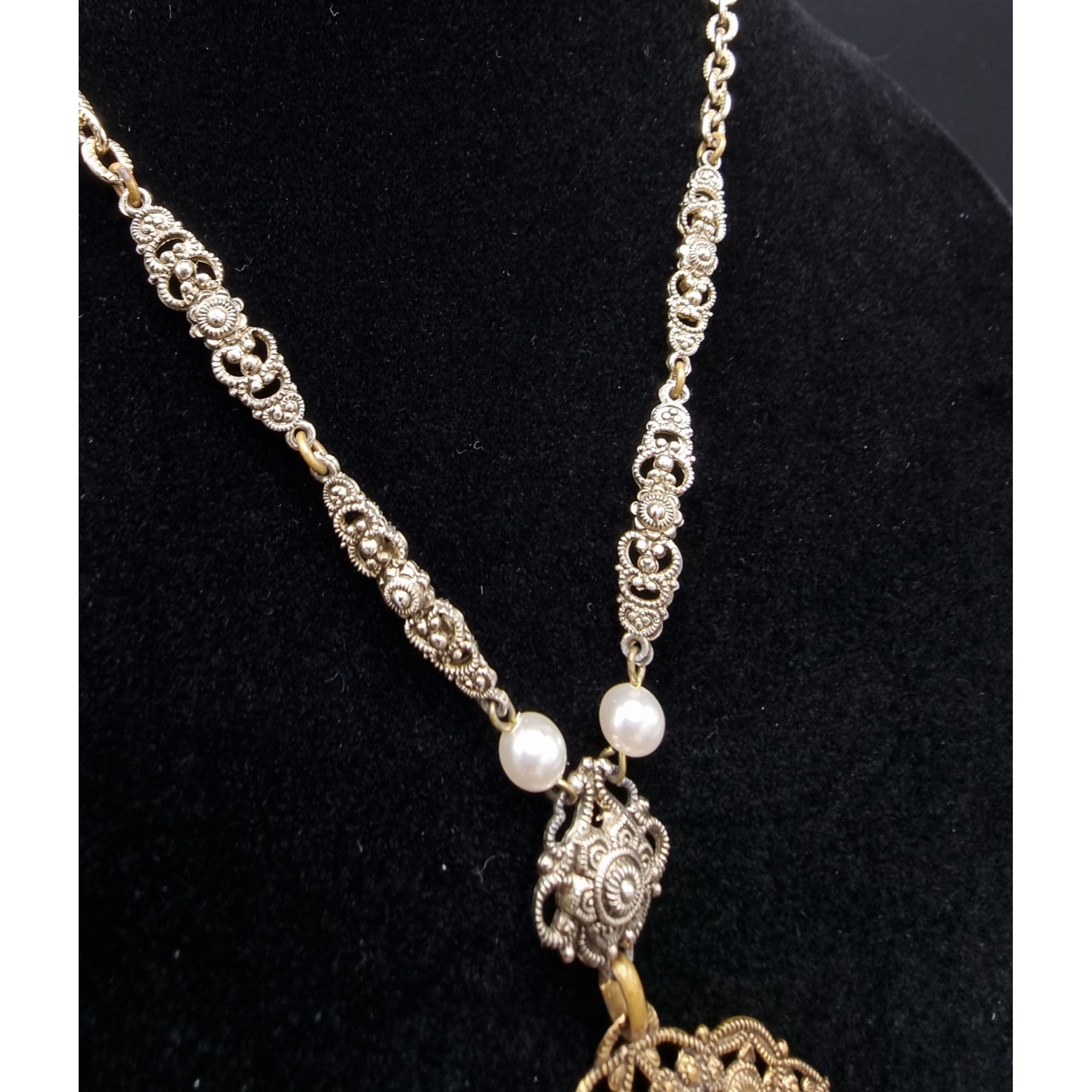Vintage Vintage West Germany 1960s Gold-Tone Filigree Pendant Neckla Size ONE SIZE - 7 Thumbnail