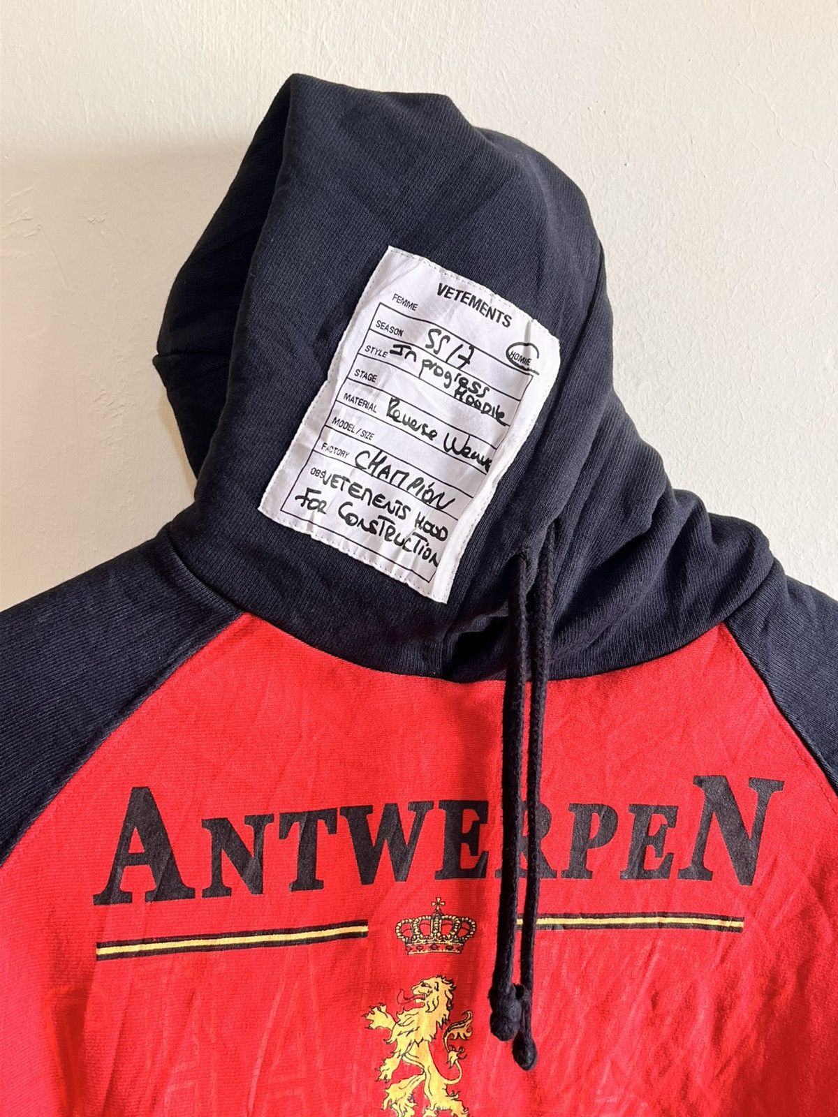 Vetements VETEMENTS ANTWERPEN HOODIE Size US S / EU 44-46 / 1 - 8 Thumbnail