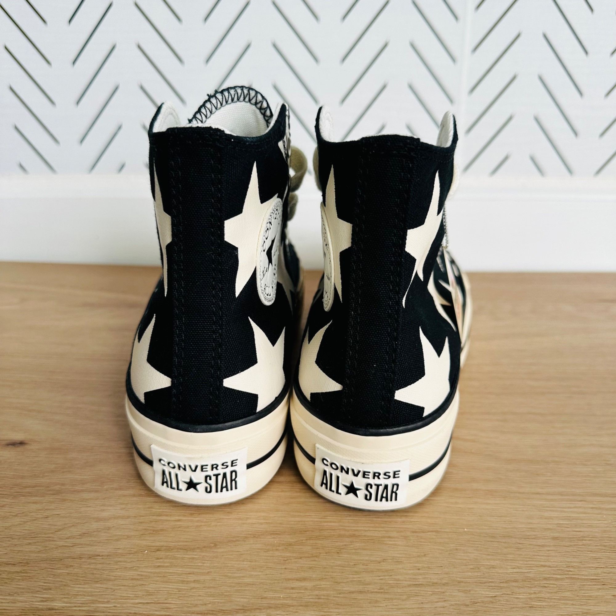Converse ⭐Converse Chuck Taylor All Star Lift Platform Hi Large Stars Size US 7 / IT 37 - 6 Thumbnail