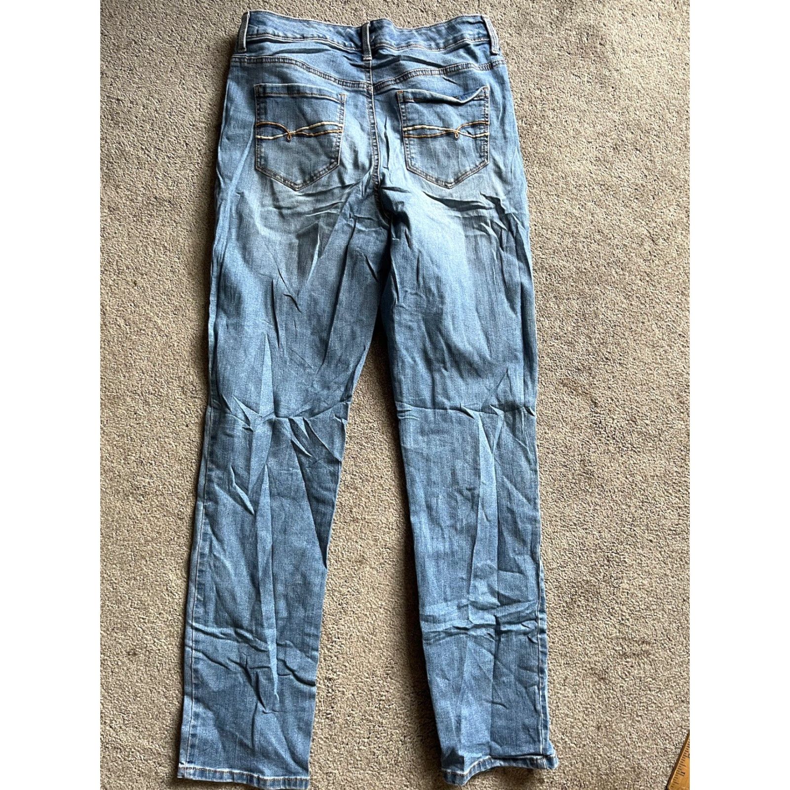 Gloria Vanderbilt Gloria Vanderbilt Jeans Womens Size 10 Blue Straight Leg Amanda Slim Jeans Womens Size 10 Blue Straight Amanda Slim Size 32" / US 10 / IT 46 - 3 Thumbnail