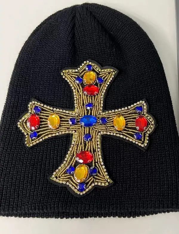 Japanese Brand Avant garde retro huge rhinestone cross knitted beanie hat Size ONE SIZE - 1 Thumbnail